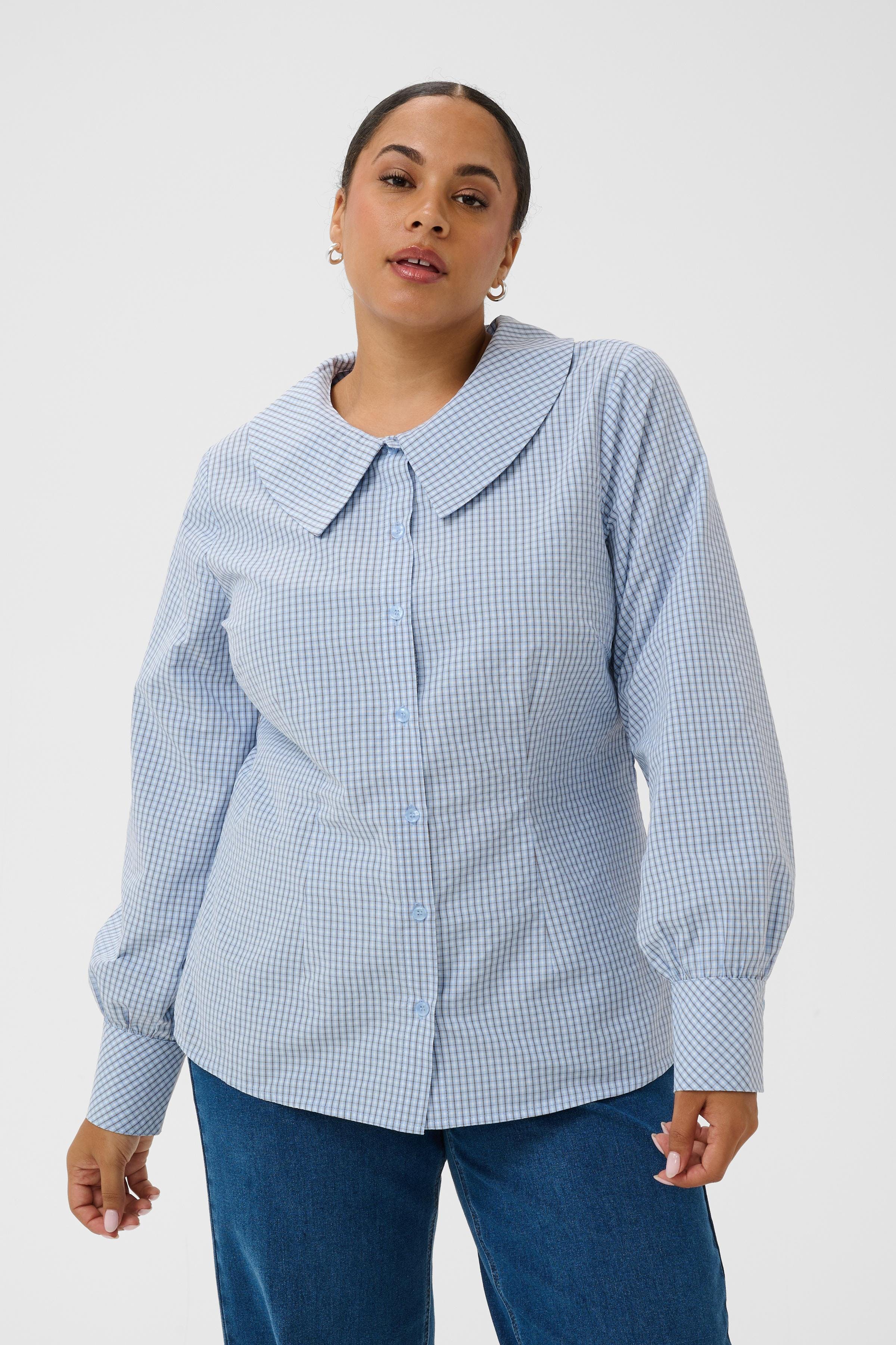 KCcallie Shirt LOOKBOOK FRONT 10584966-1000846