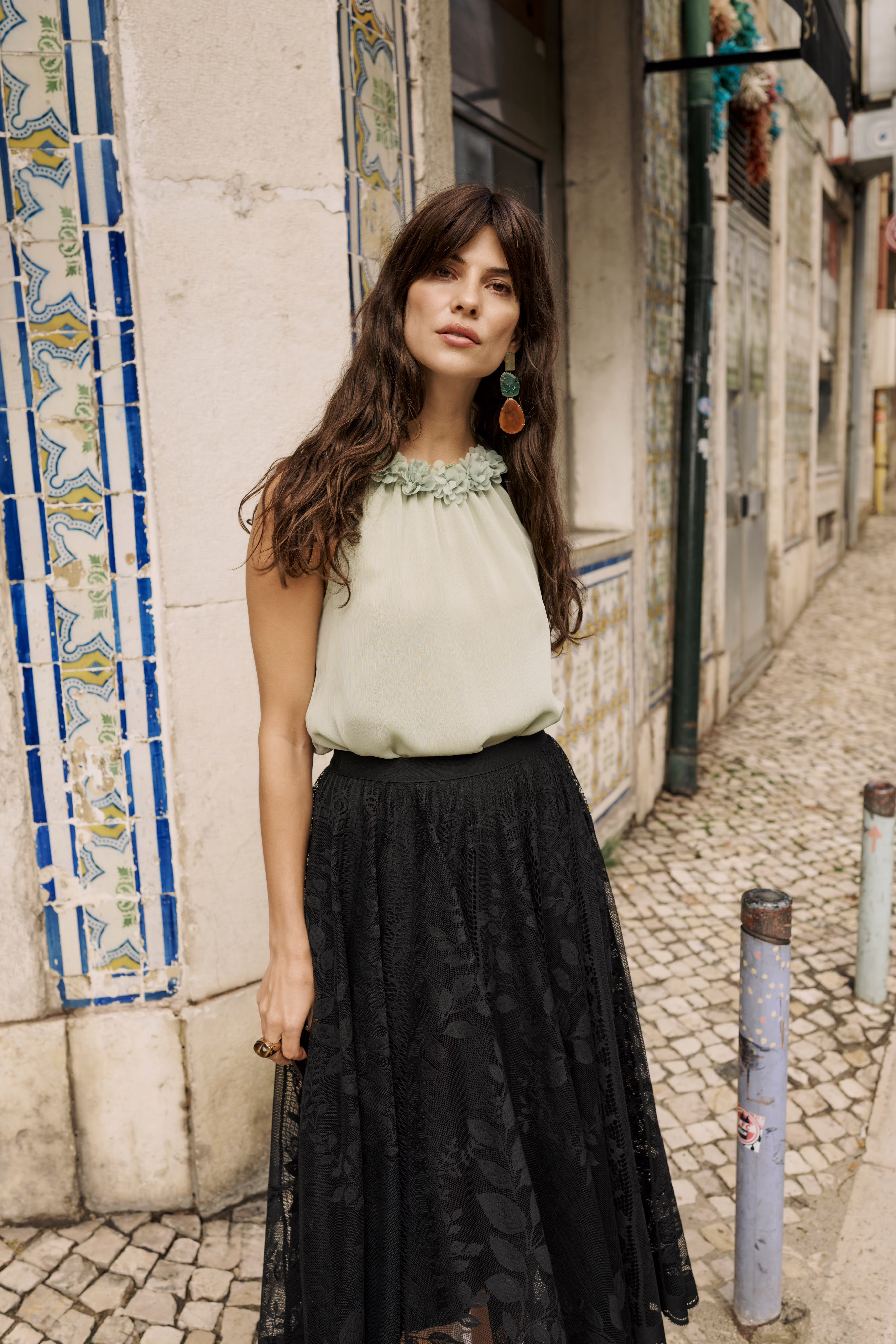 CREmery Top LOCATION NONE 10613346-160213