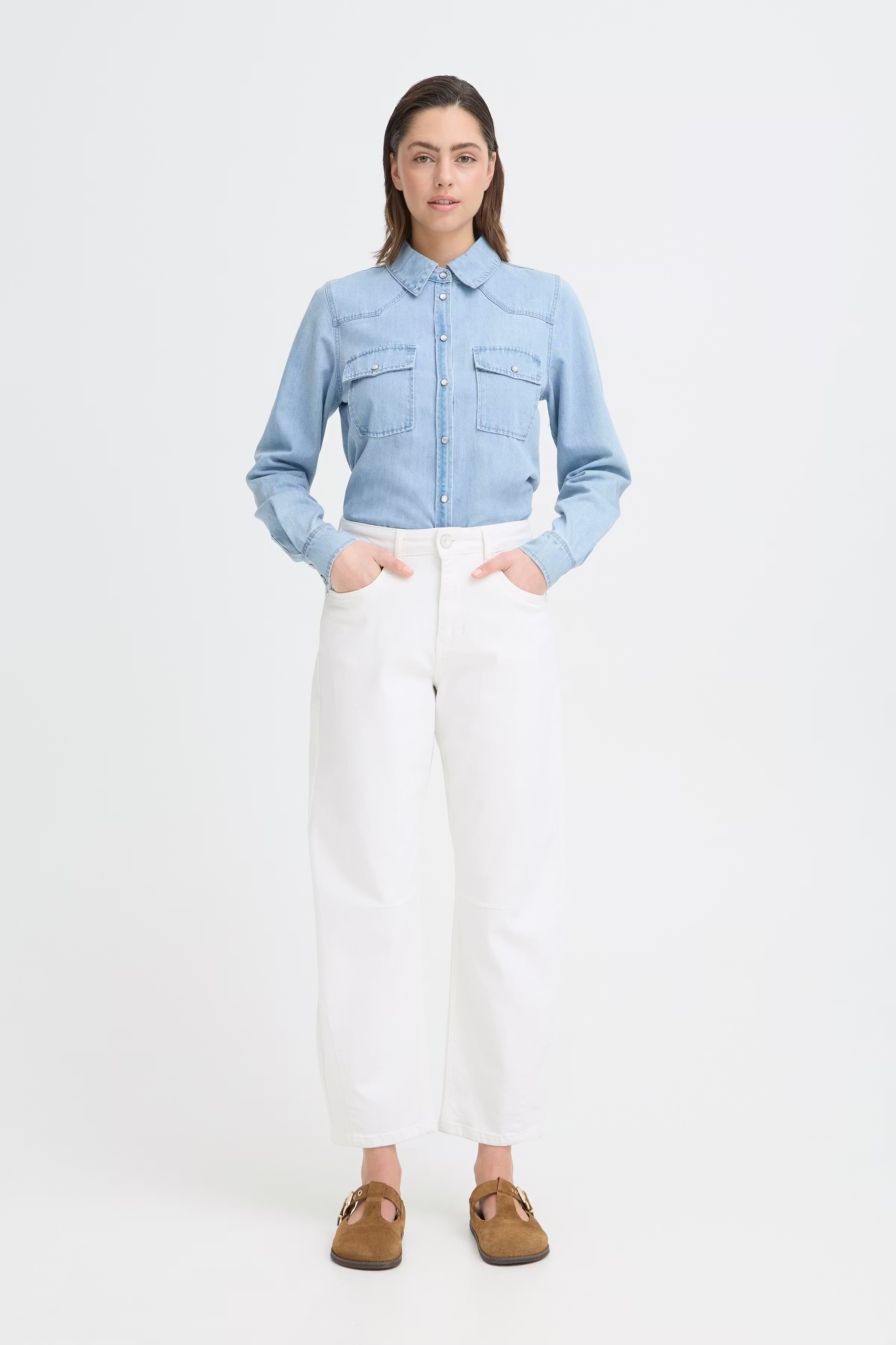 PZANNI HW JEANS BARREL LOOKBOOK FRONT 50210479-114201