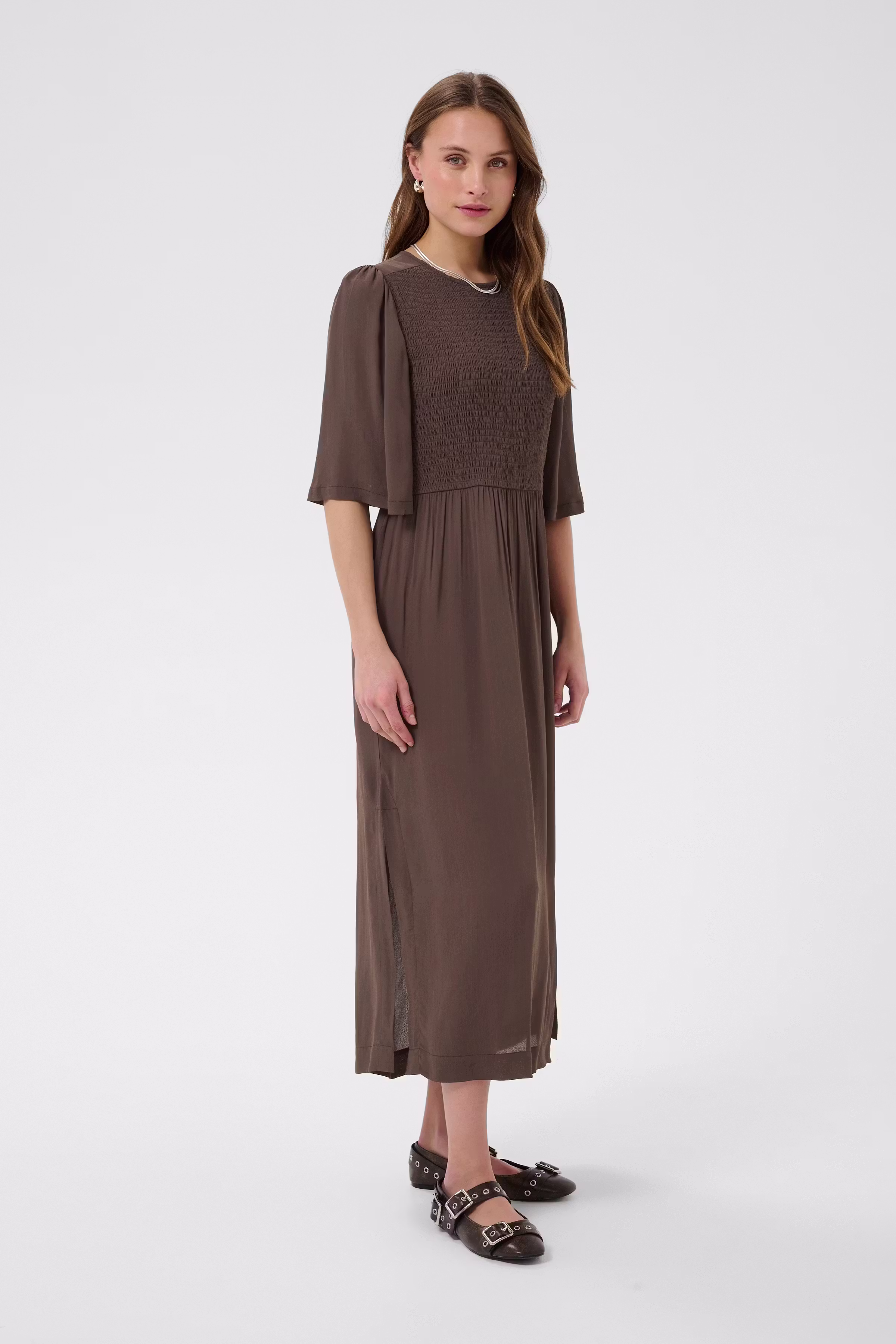 ShaktiSZ Kjole LOOKBOOK FRONT 30515270-190912