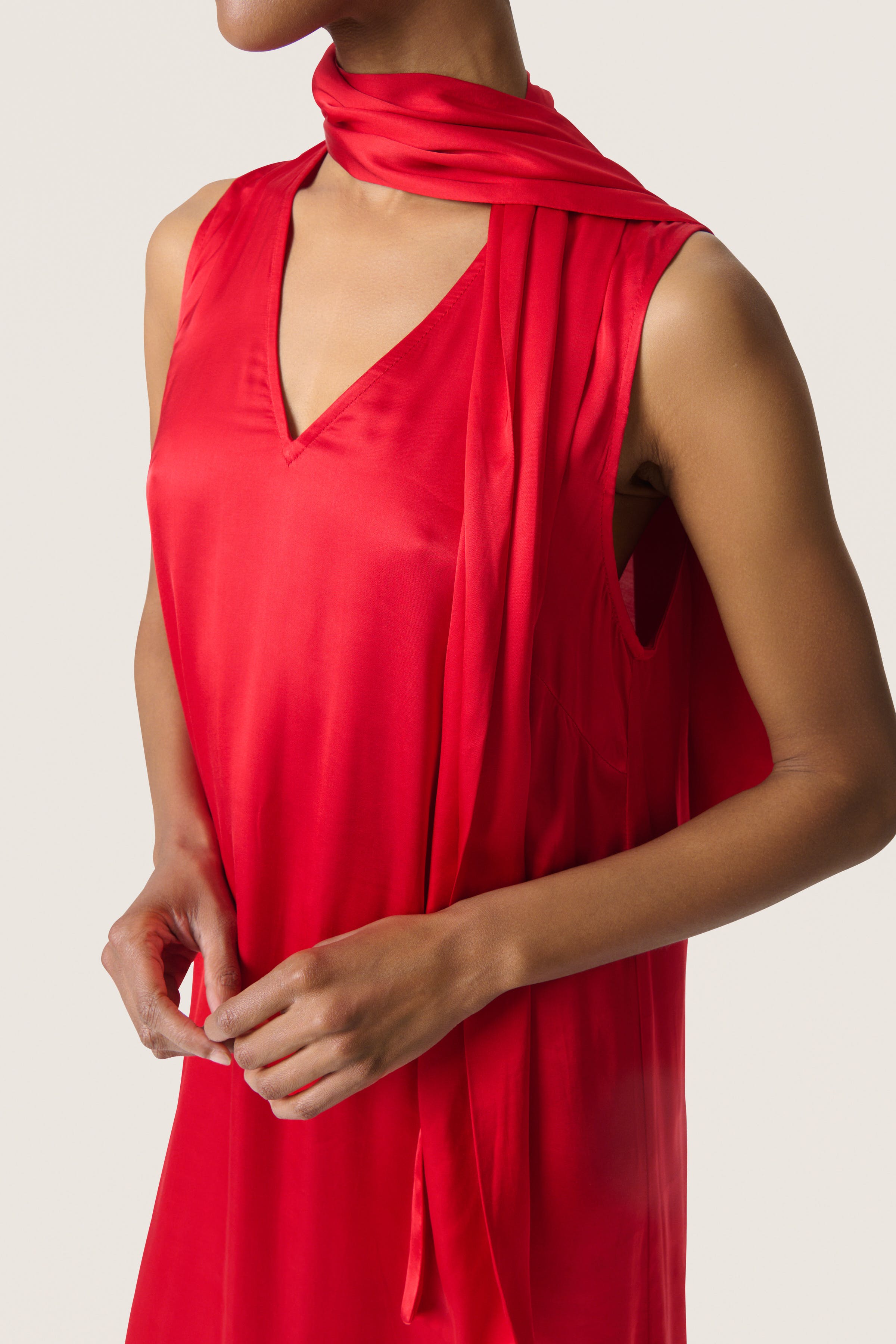 SLAsja Kleid LOOKBOOK DETAIL 30408350-181657