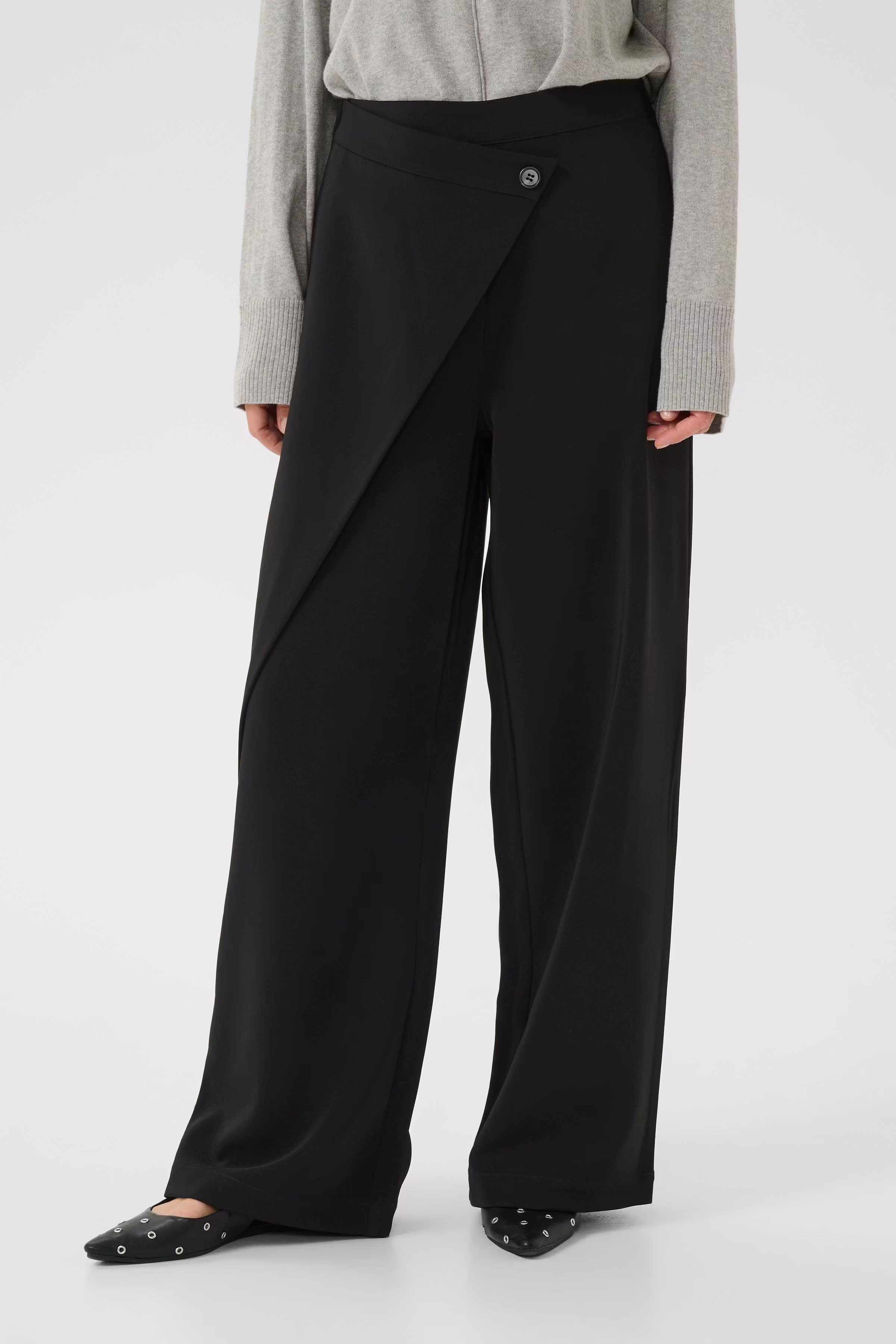 CRBina Trousers LOOKBOOK FRONT 10614252-100120