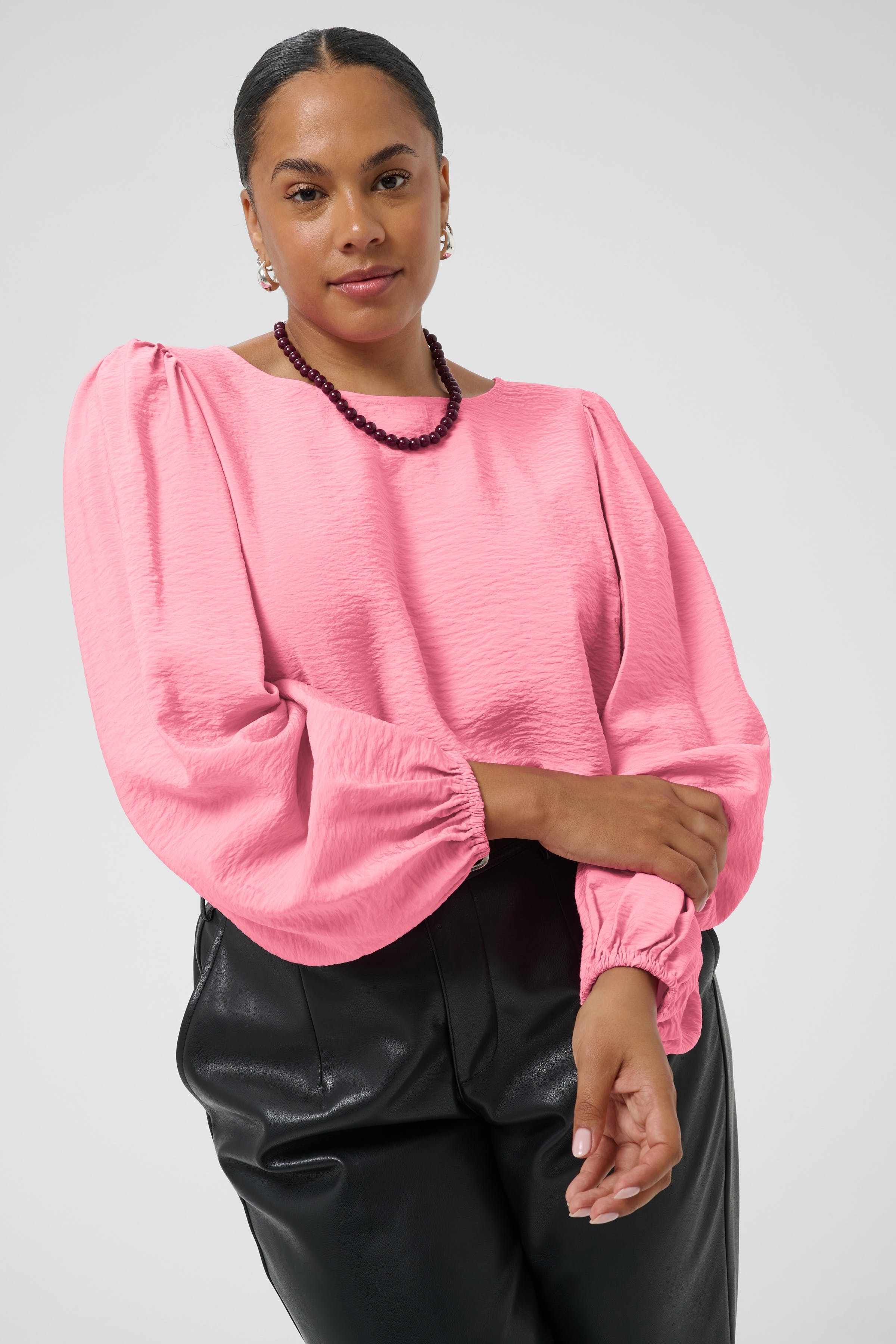 KCgila Bluse LOOKBOOK DETAIL 10584447-161715