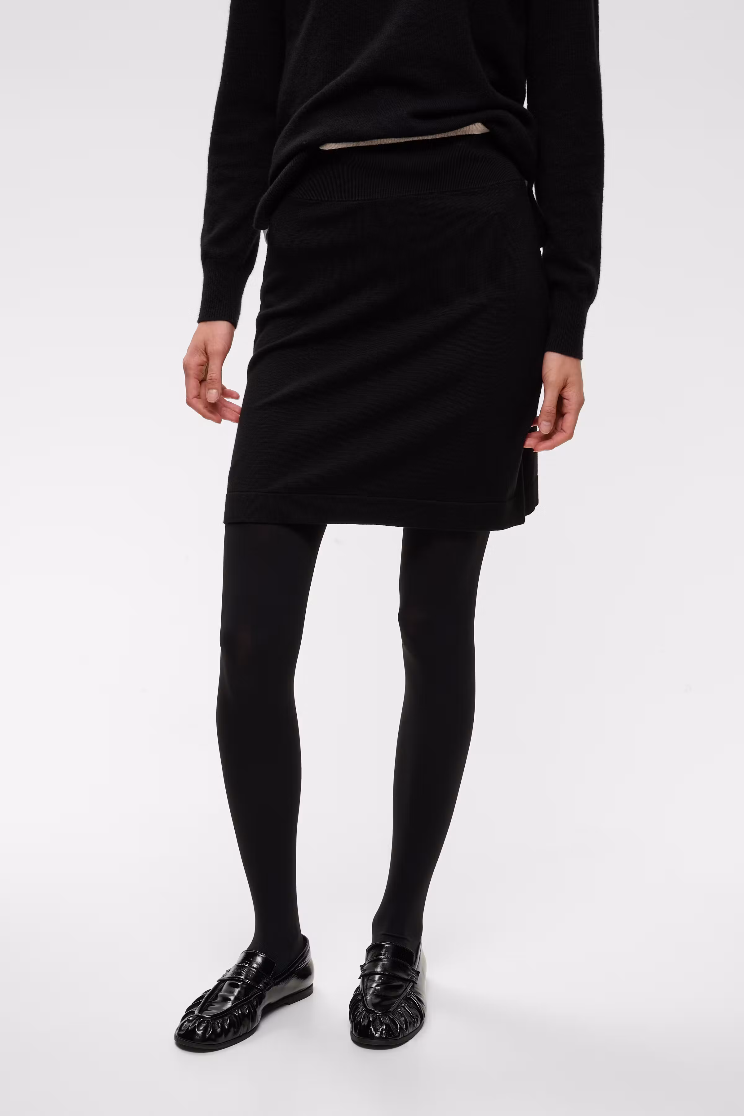 ZusanIW Kjol LOOKBOOK FRONT 30111349-194008