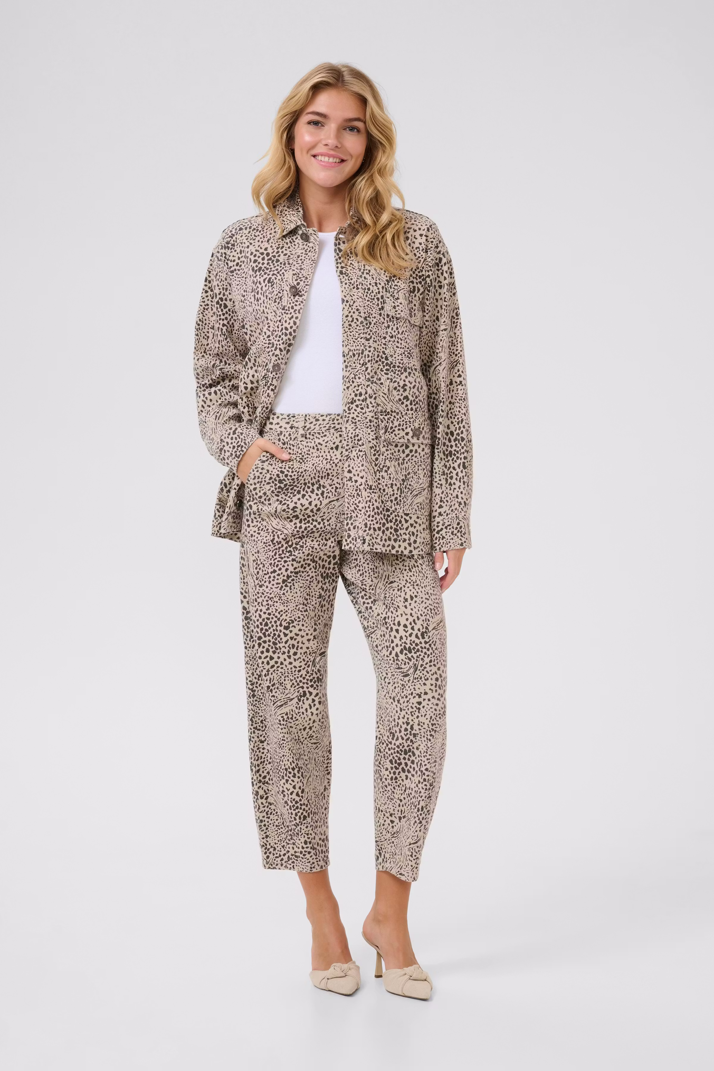 KAlisa Jeans LOOKBOOK FRONT 10510019-107403