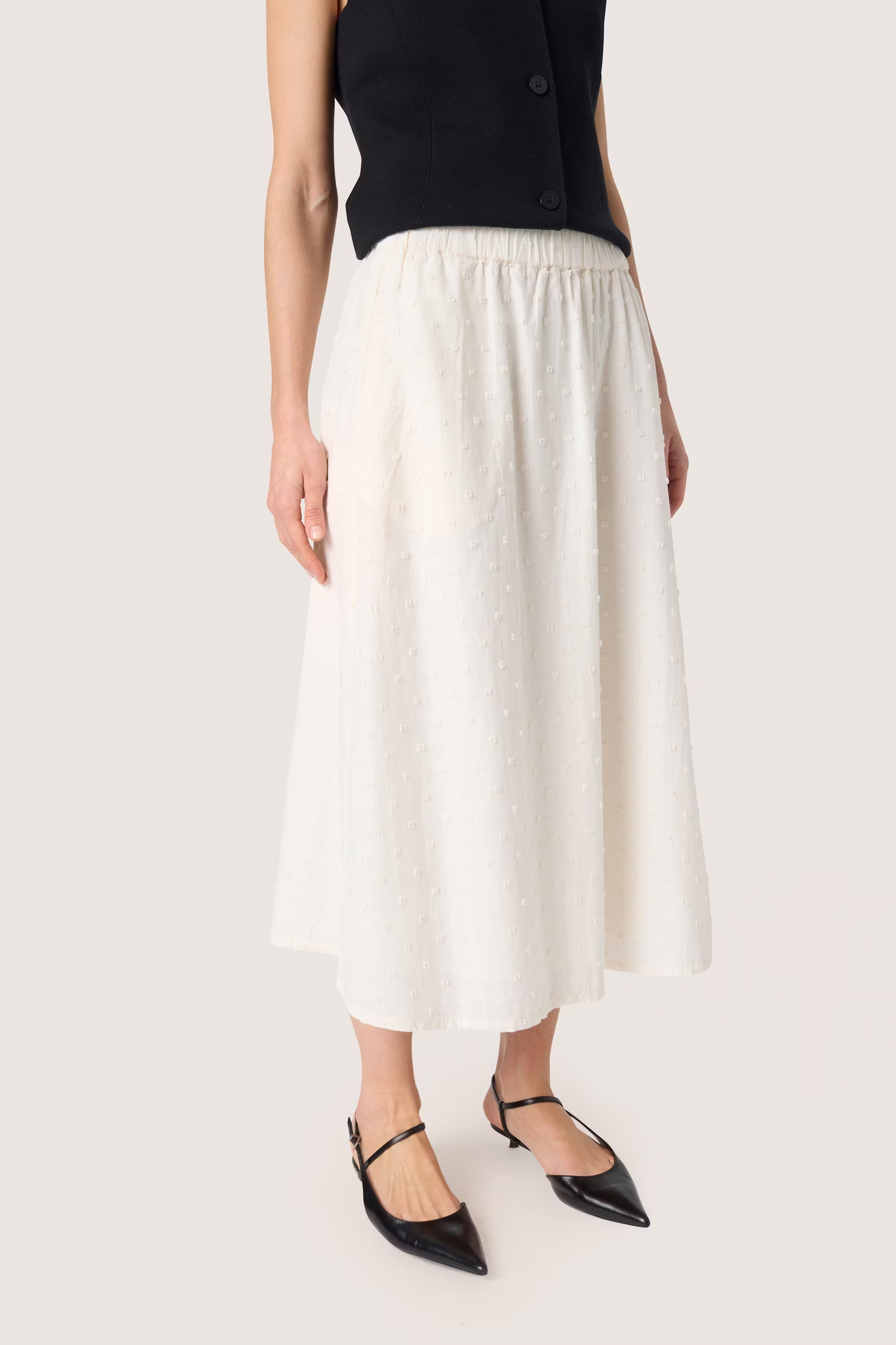 SLSunela Skirt LOOKBOOK FRONT 30408478-111001