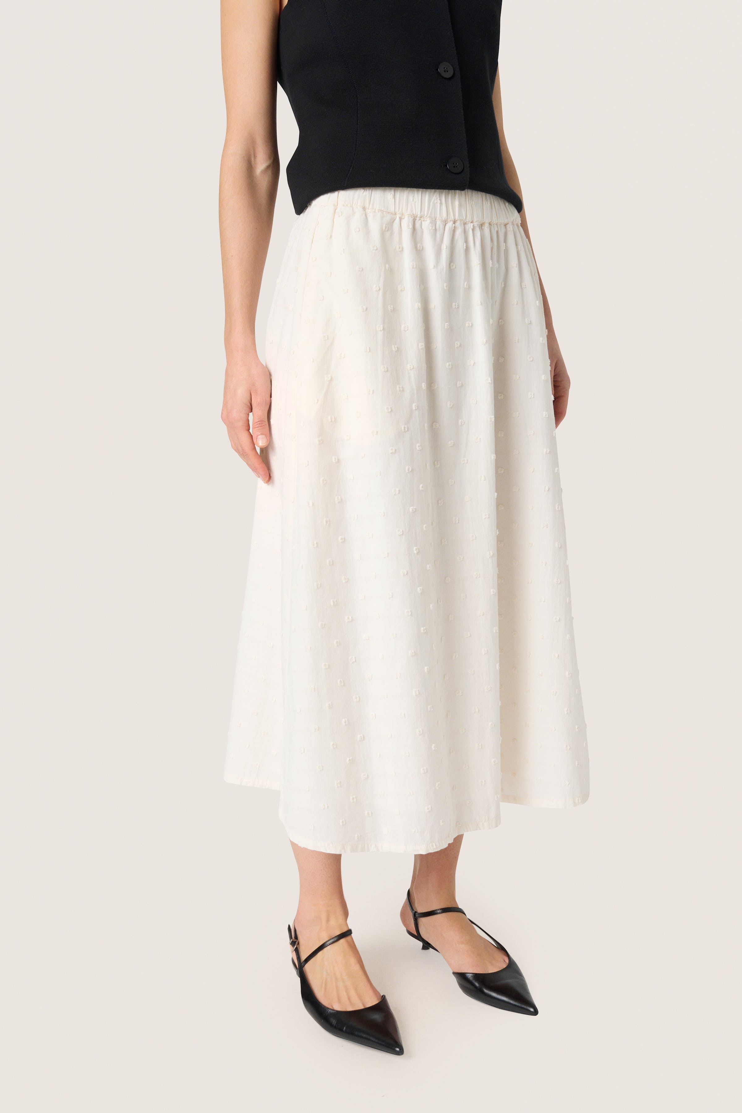 SLSunela Skirt LOOKBOOK FRONT 30408478-111001