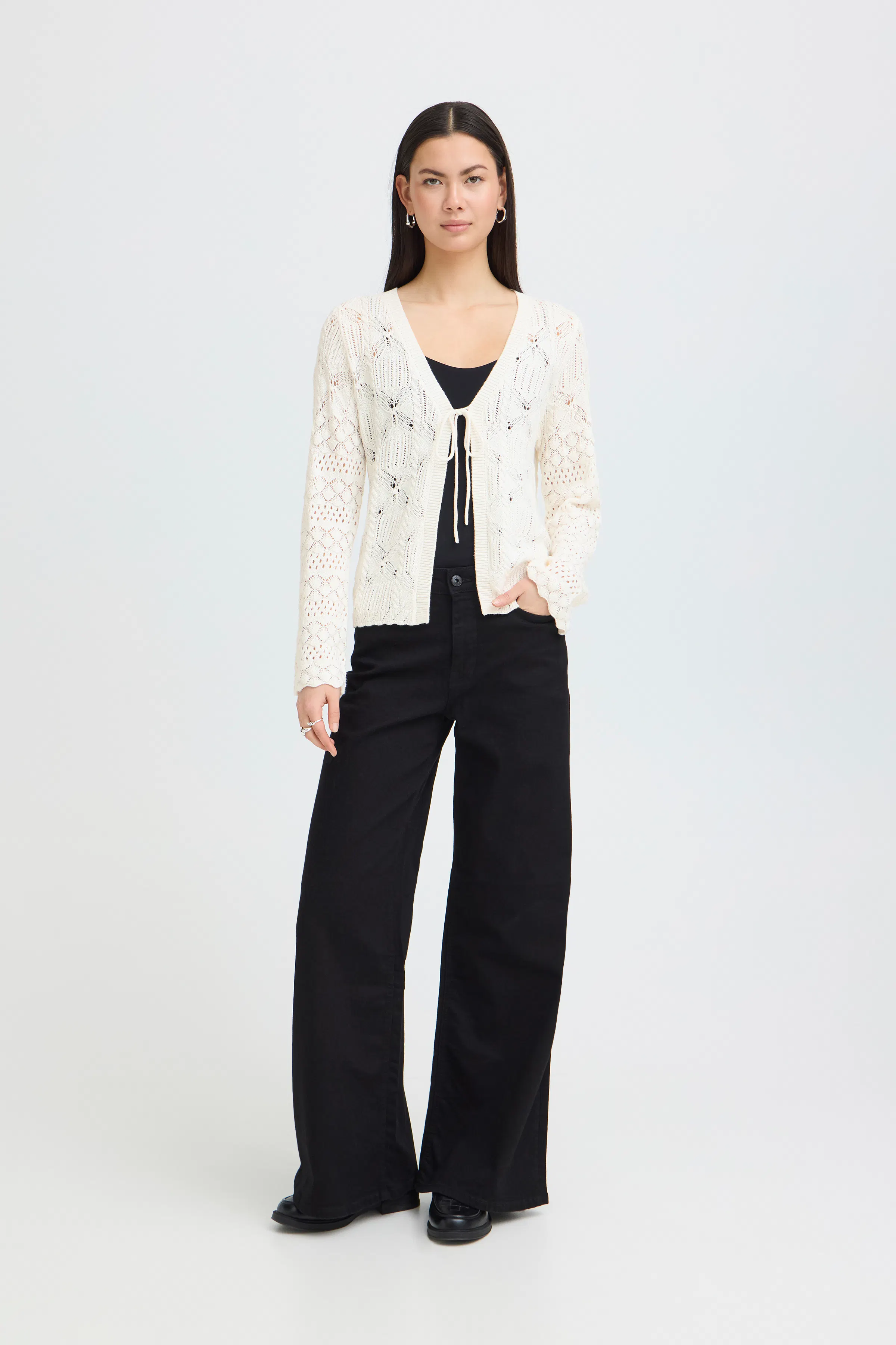 IHLALUHA Cardigan LOOKBOOK FRONT 20125470-130905