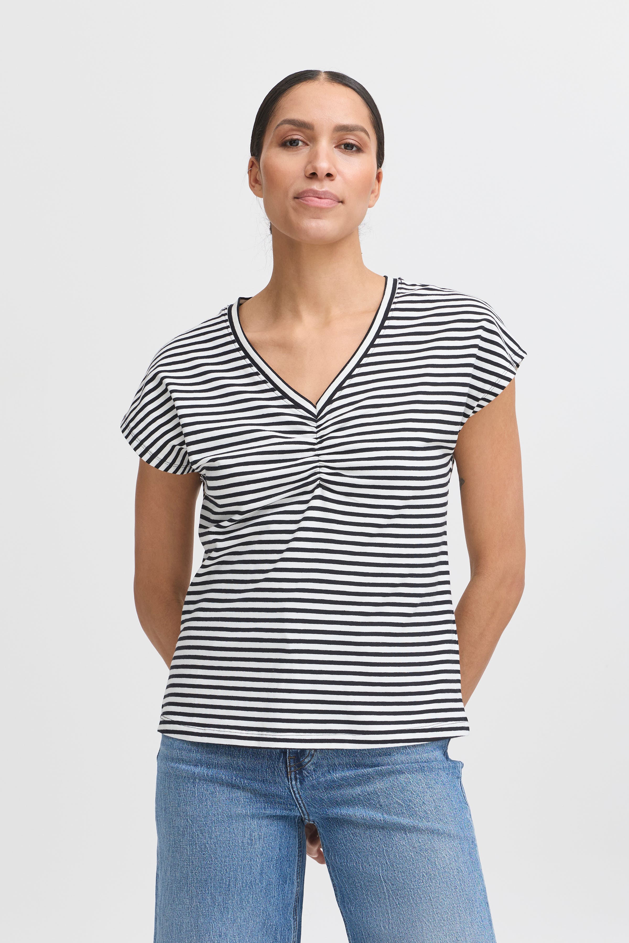 BYPANDINNA T-shirt LOOKBOOK FRONT 20816853-204753