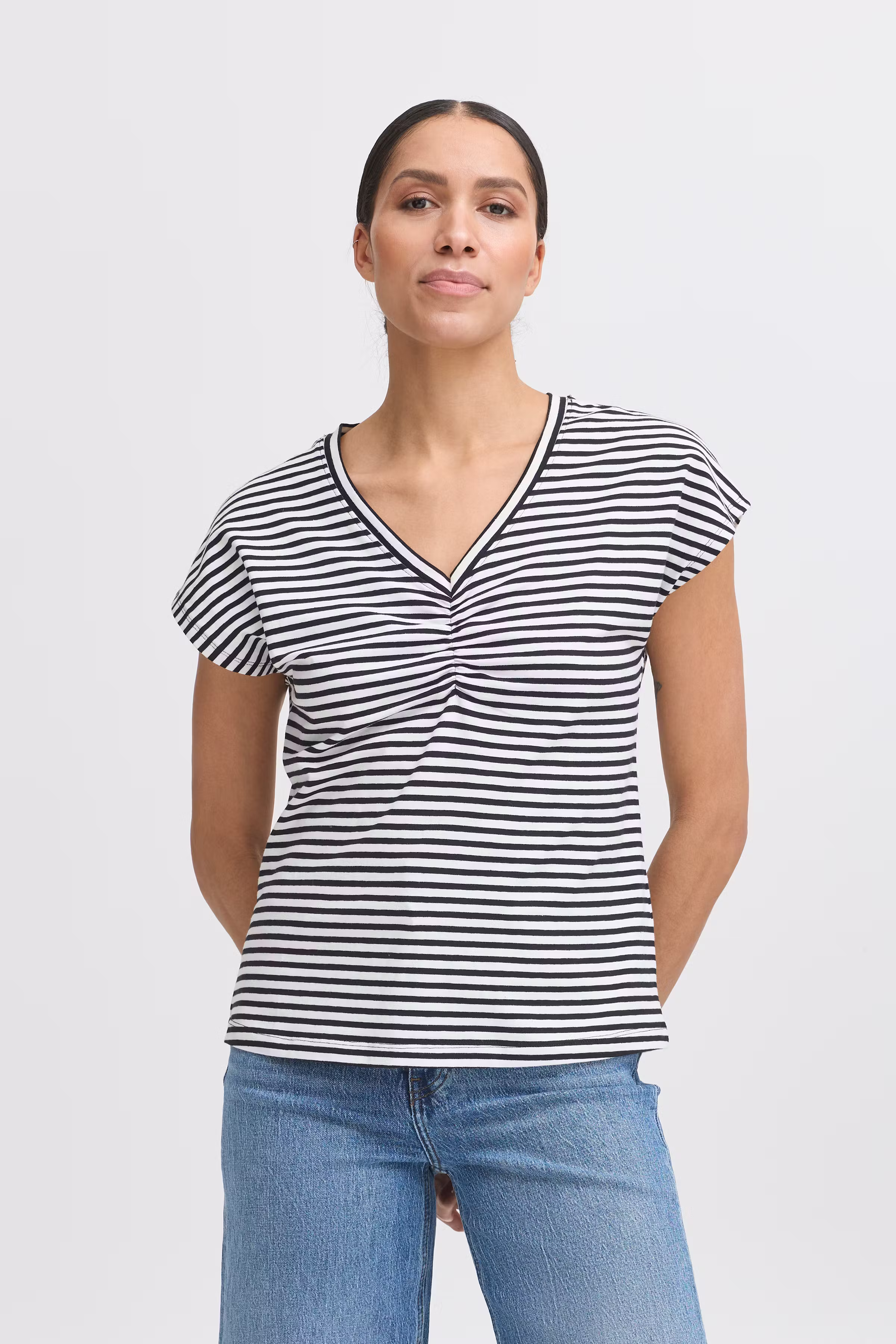 BYPANDINNA T-shirt LOOKBOOK FRONT 20816853-204753