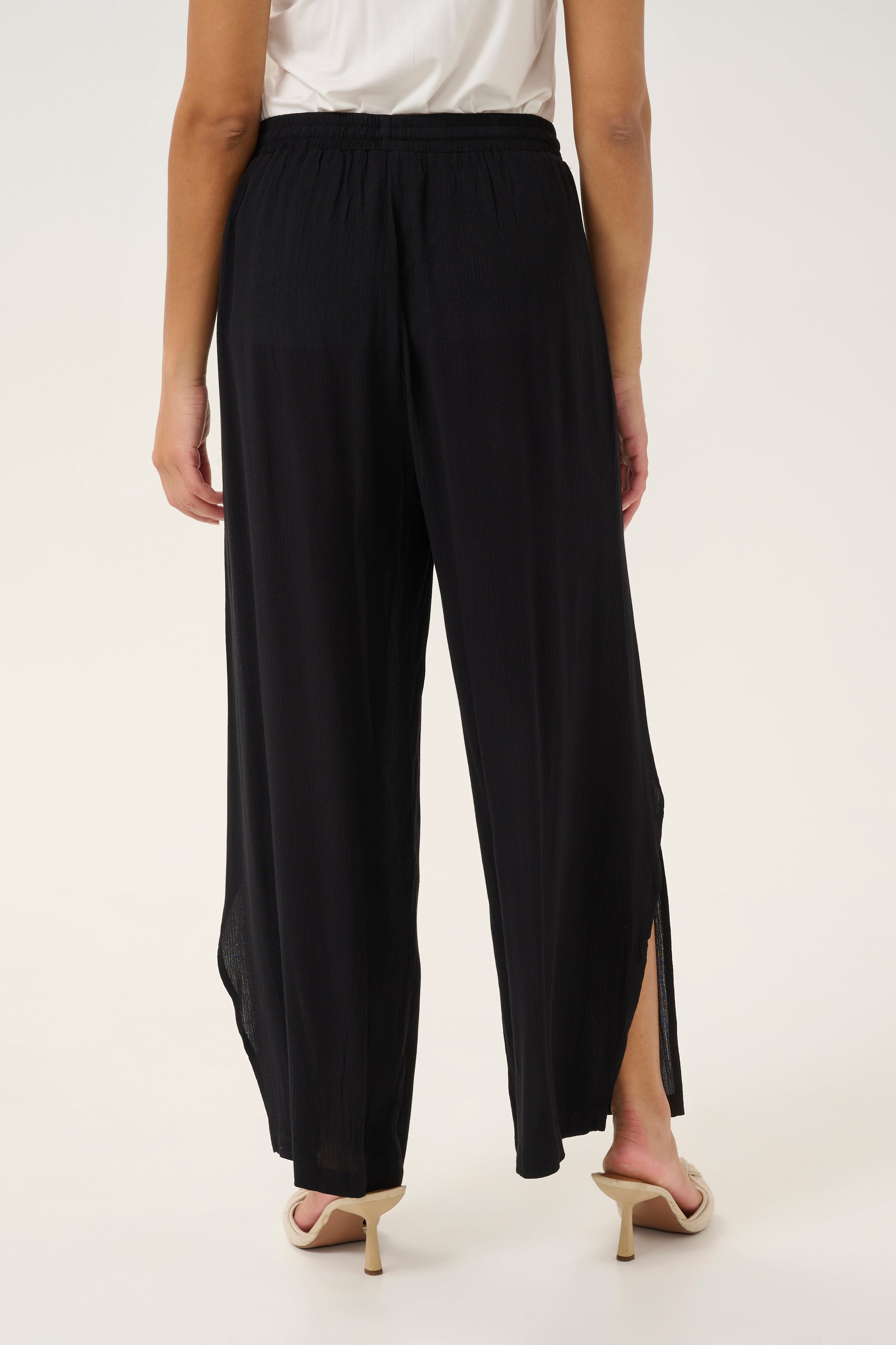 Allie Hose LOOKBOOK BACK 10604546-61907