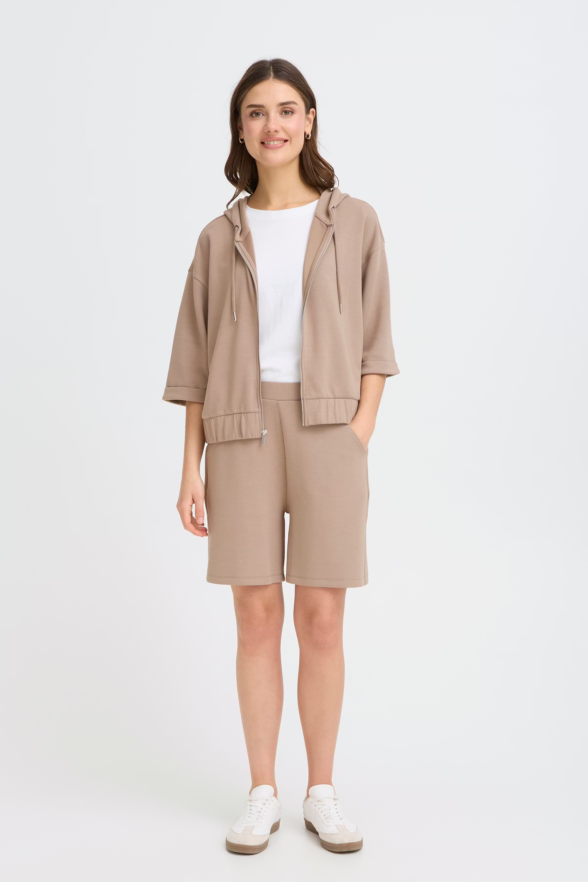 FRAURORA Shorts LOOKBOOK FRONT 20617670-170807