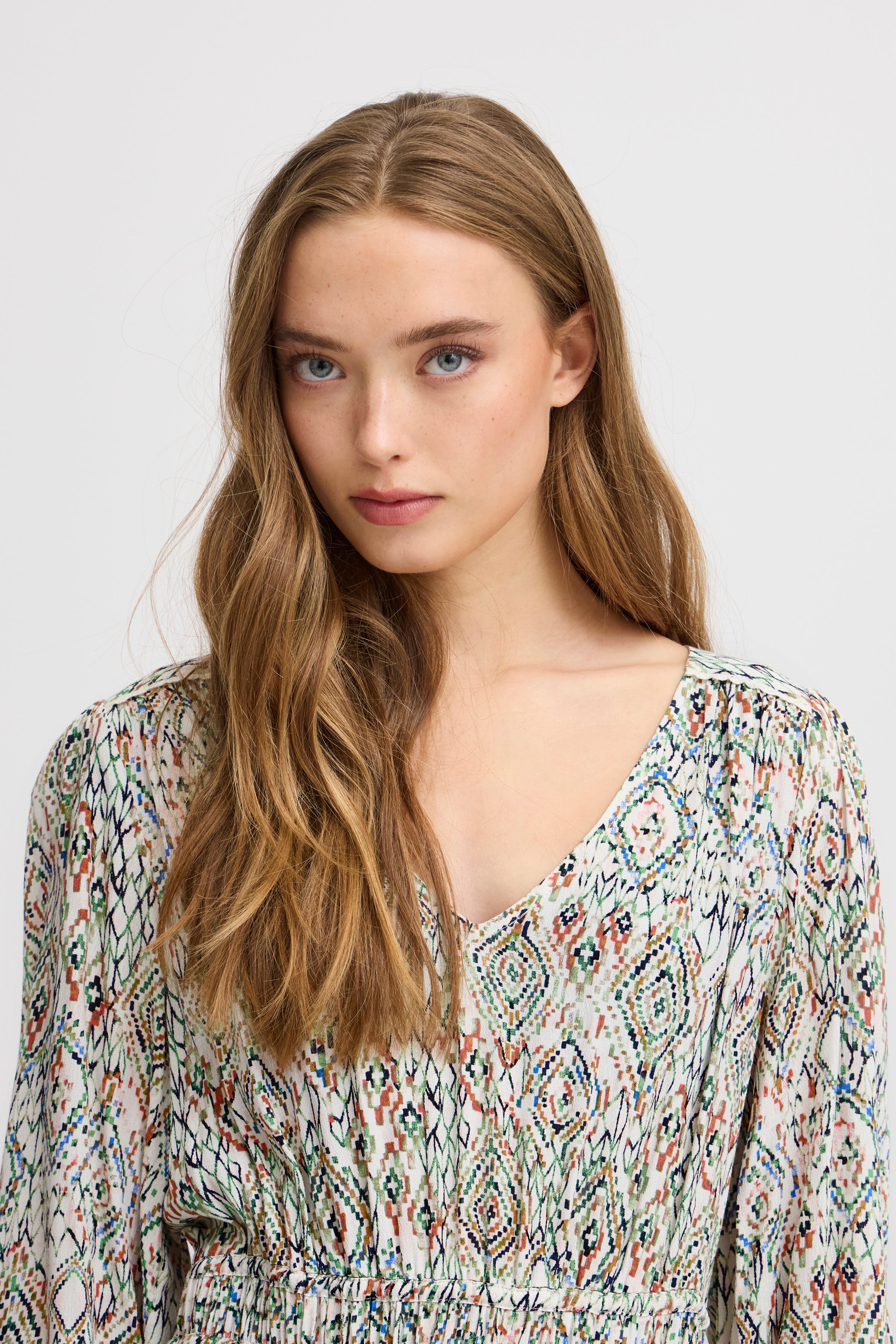 IRMILLY Kleid LOOKBOOK DETAIL 20121318-203202