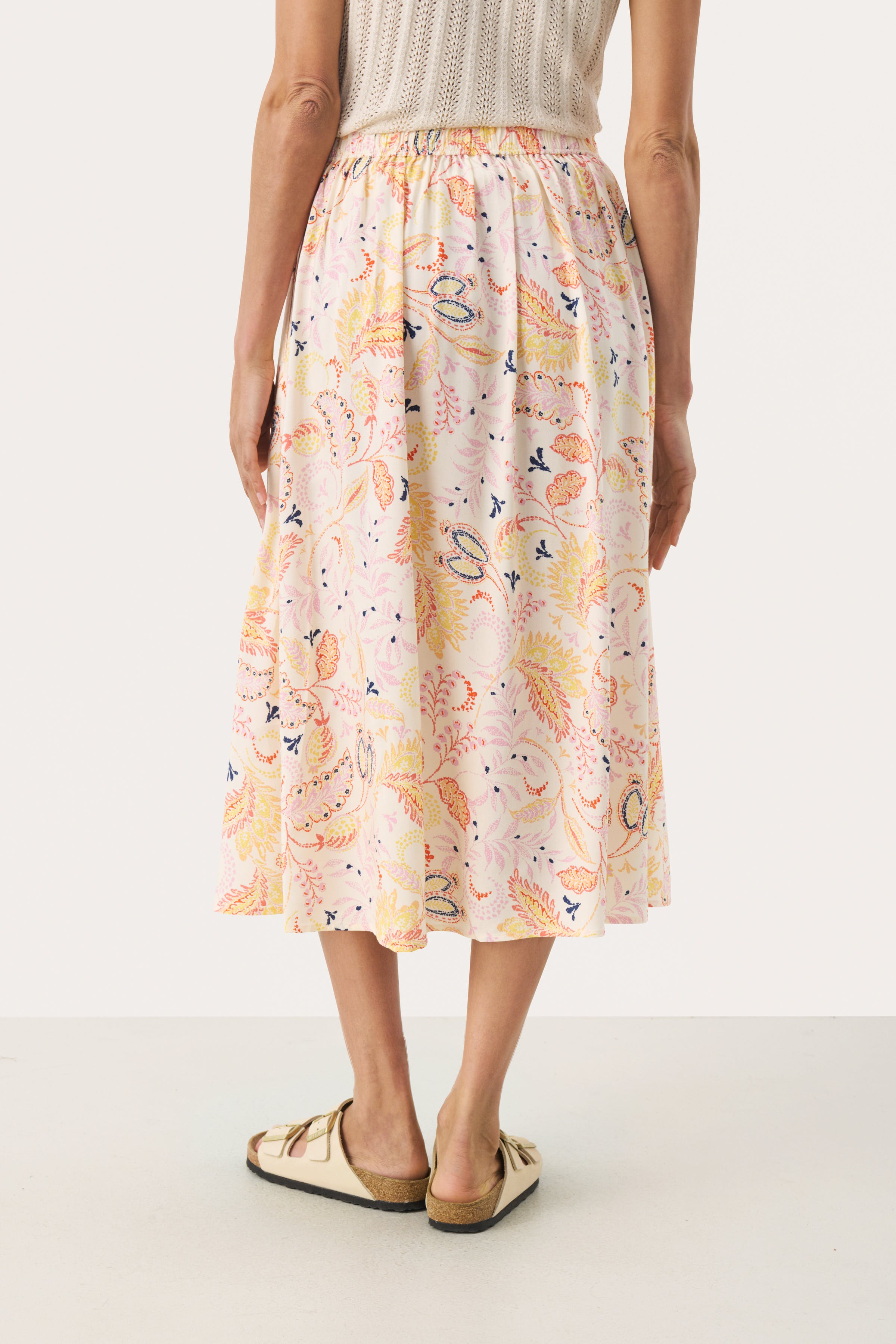 BiseraPW Skirt LOOKBOOK BACK 30308685-303803