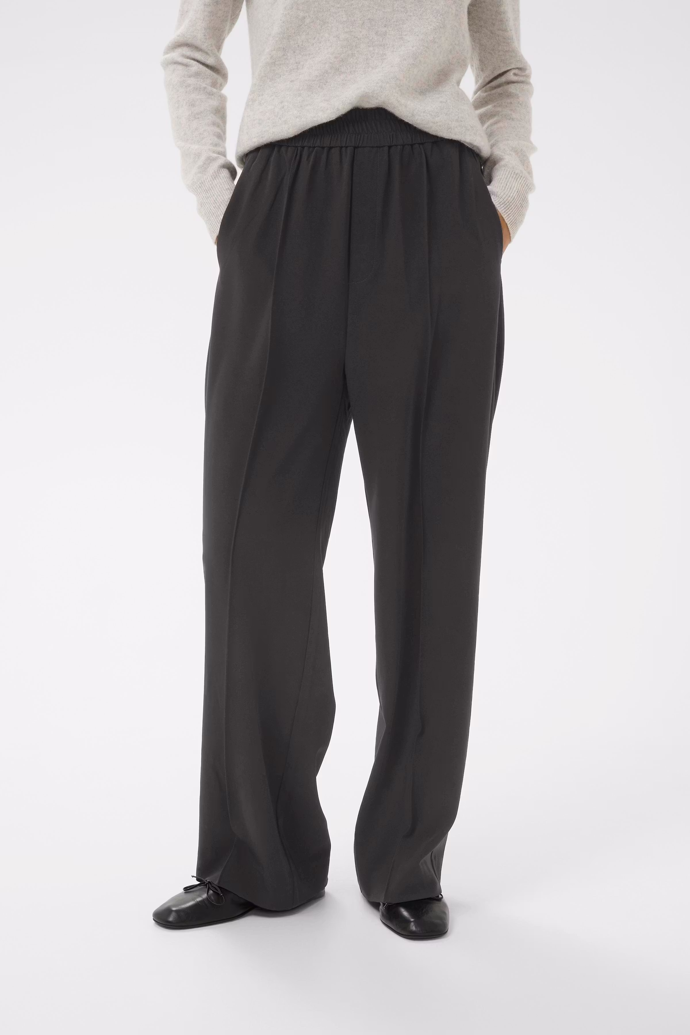 AdianIW Byxor LOOKBOOK FRONT 30109046-194008