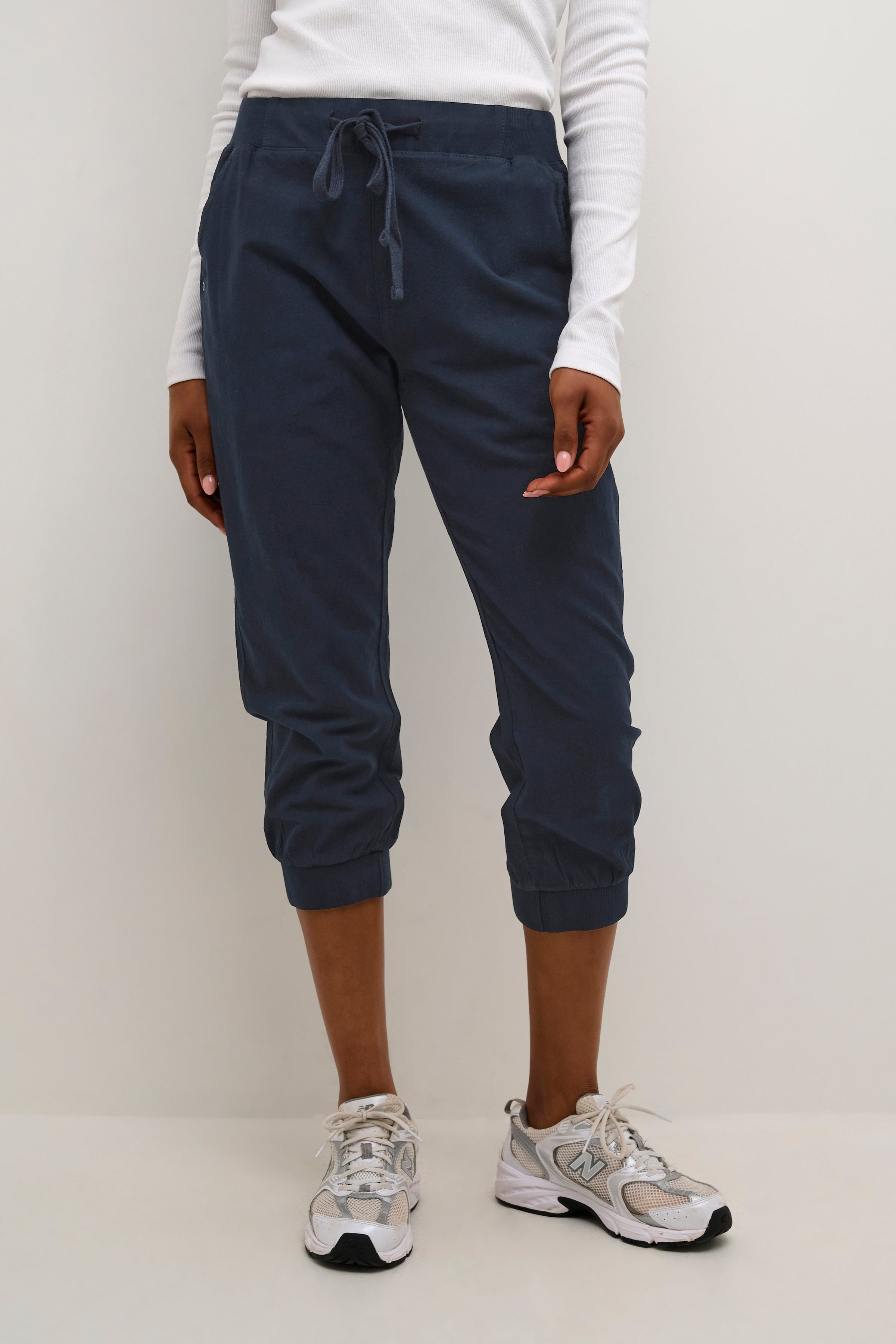 Naya Capri bukser LOOKBOOK FRONT 10502803-52737