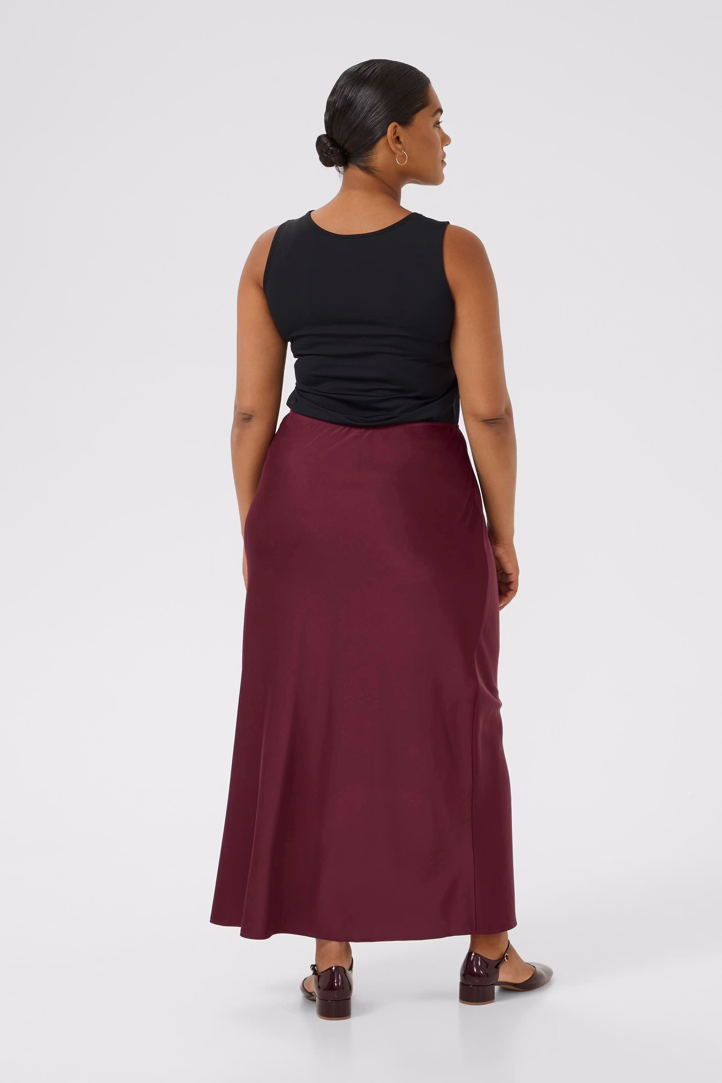 KChilla Skirt LOOKBOOK BACK 10583656-191528