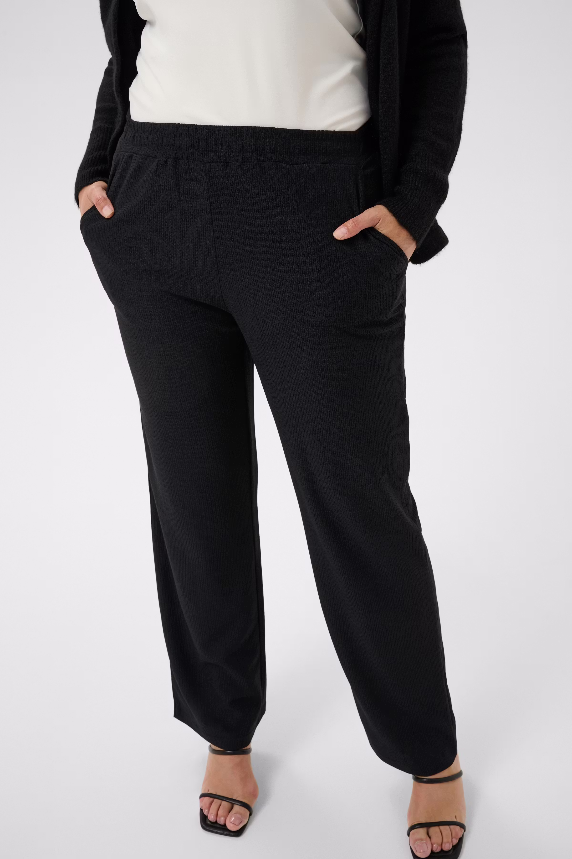 KCkristin Pantalon LOOKBOOK DETAIL 10584616-100121