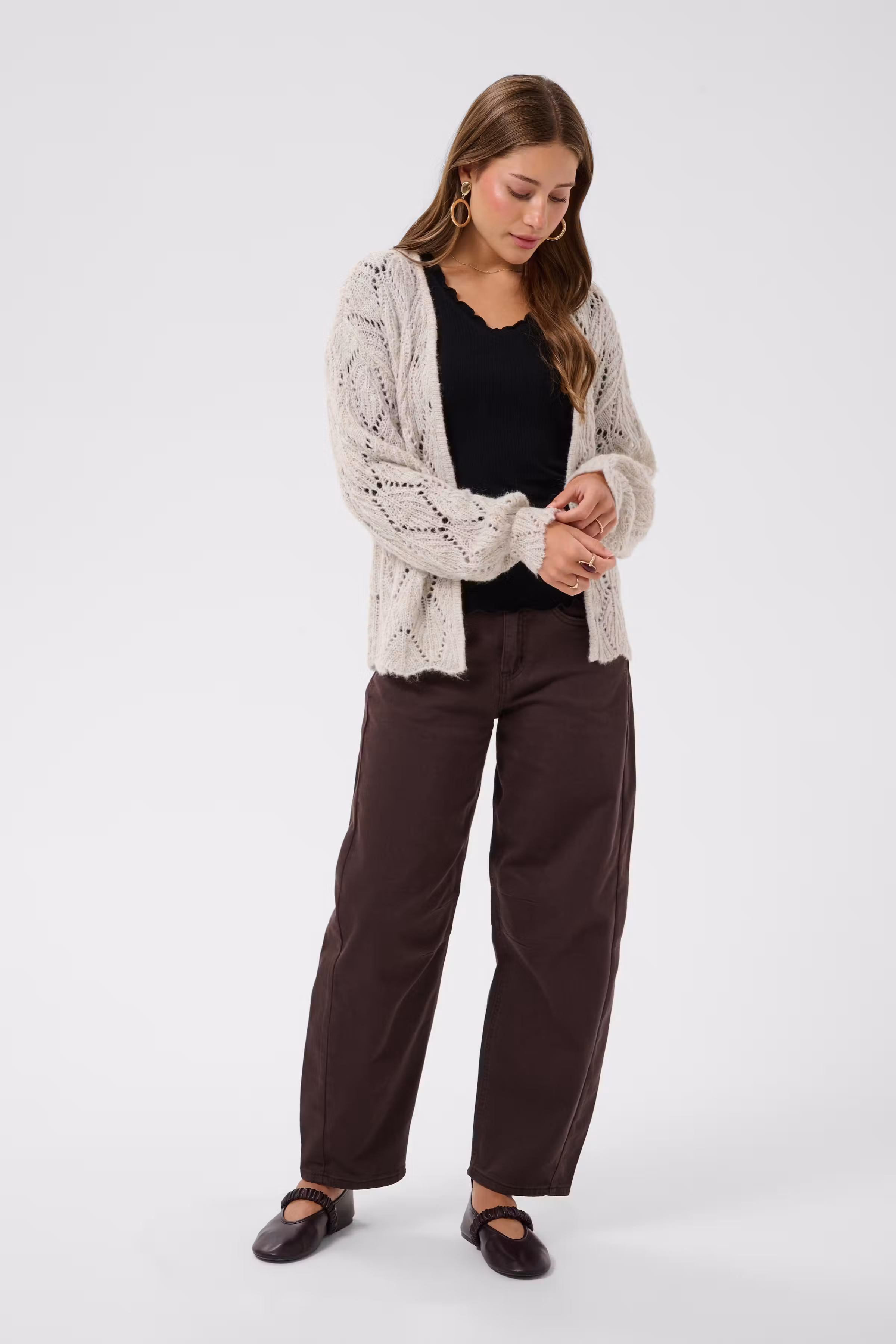 CRNiso Cardigan LOOKBOOK FRONT 10615325-1304011