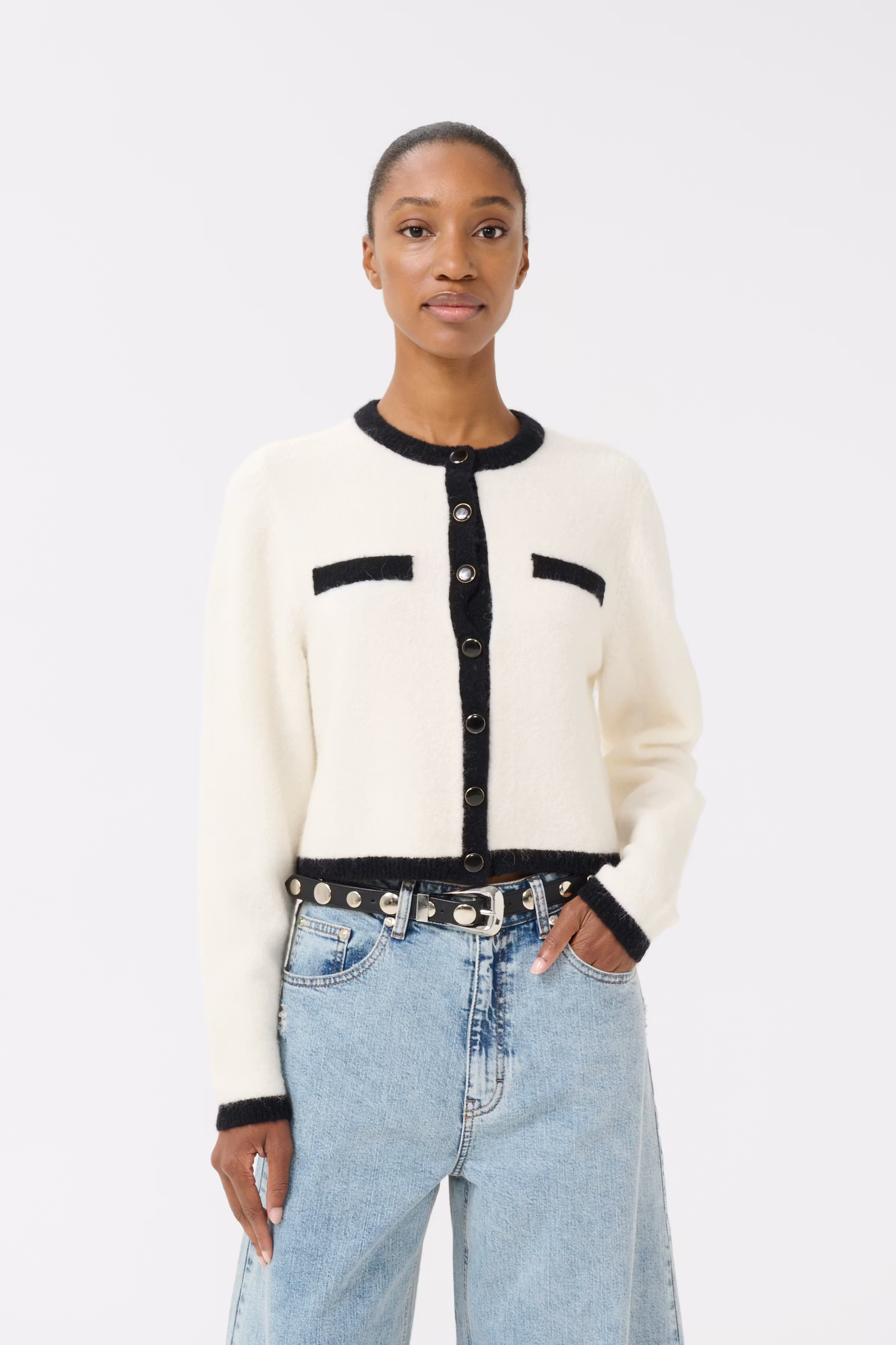 GZalpha Cardigan LOOKBOOK FRONT 10910459-107835