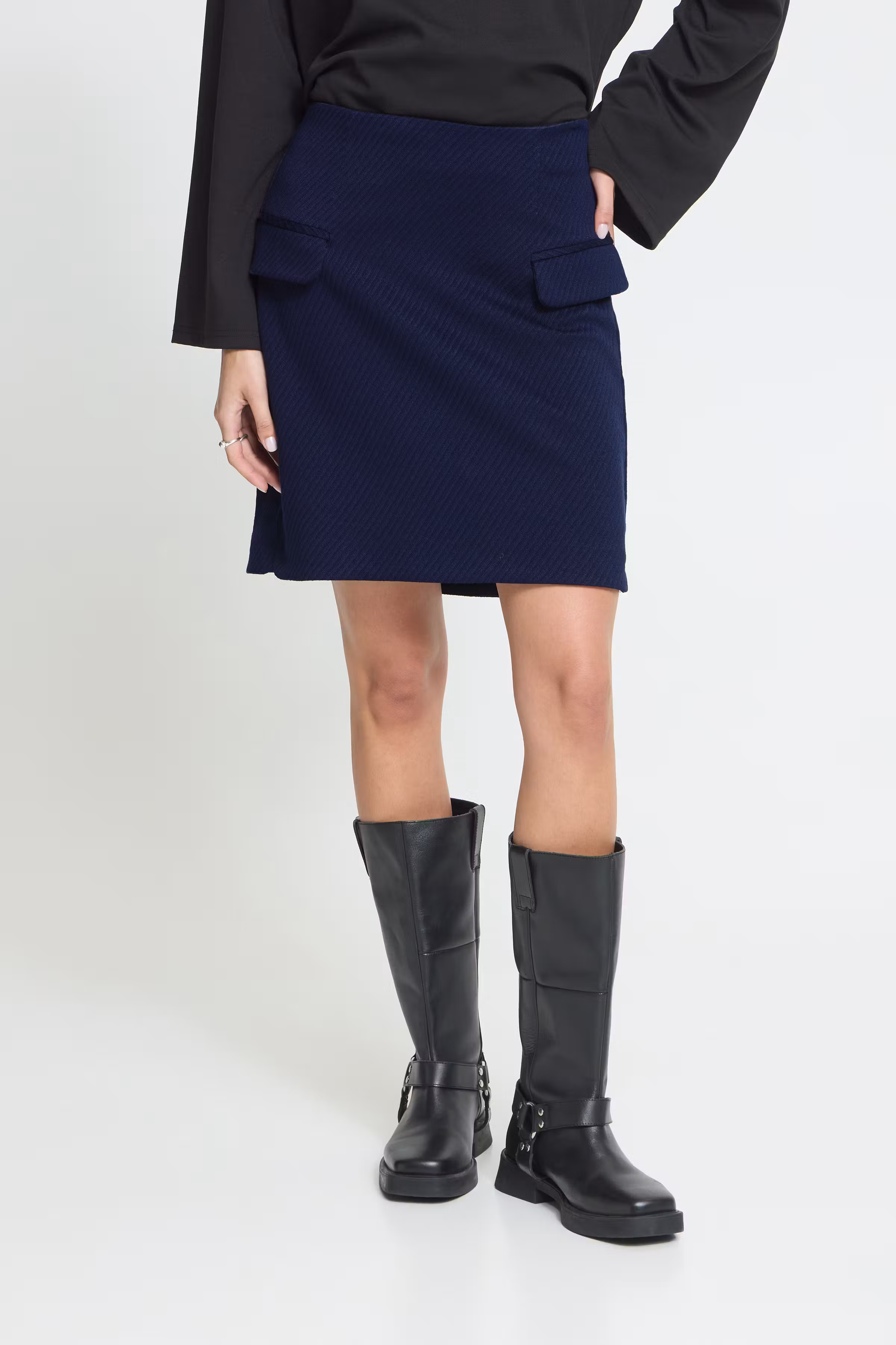 IHKATE Skirt LOOKBOOK FRONT 20125267-900012964