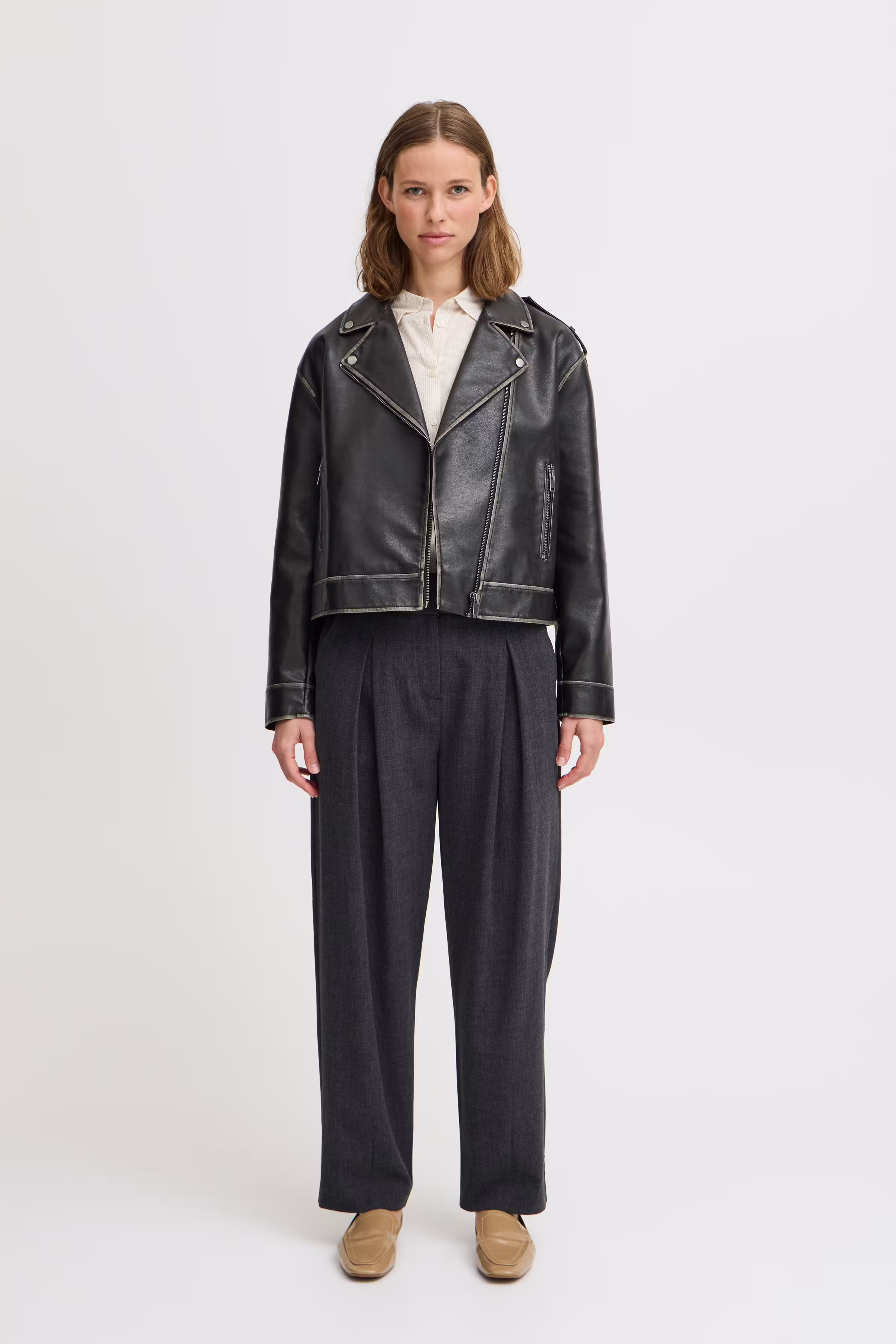 BYCASHA Ytterplagg LOOKBOOK FRONT 20815128-203363