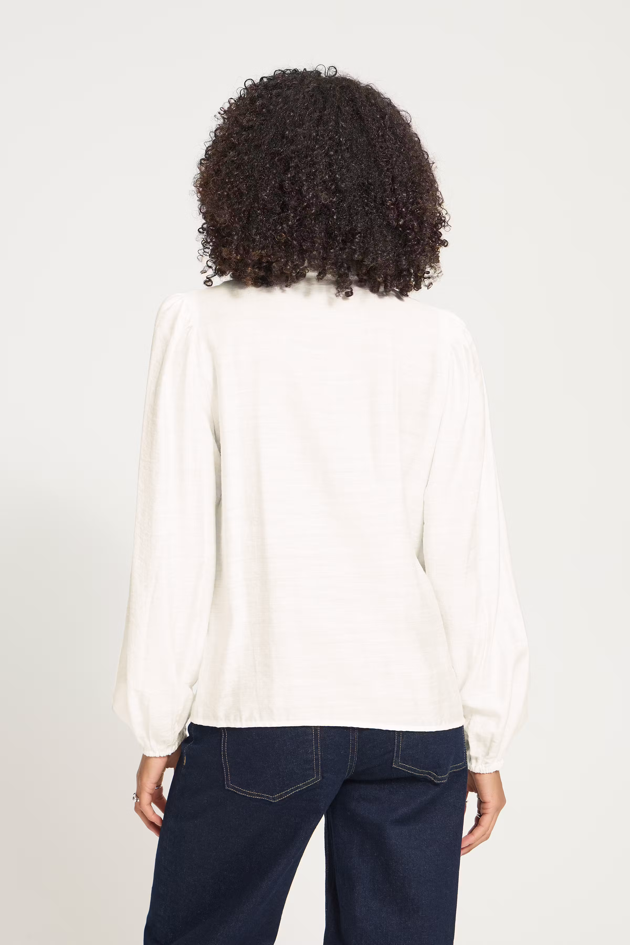 IHRHINES Shirt LOOKBOOK BACK 20124918-114201