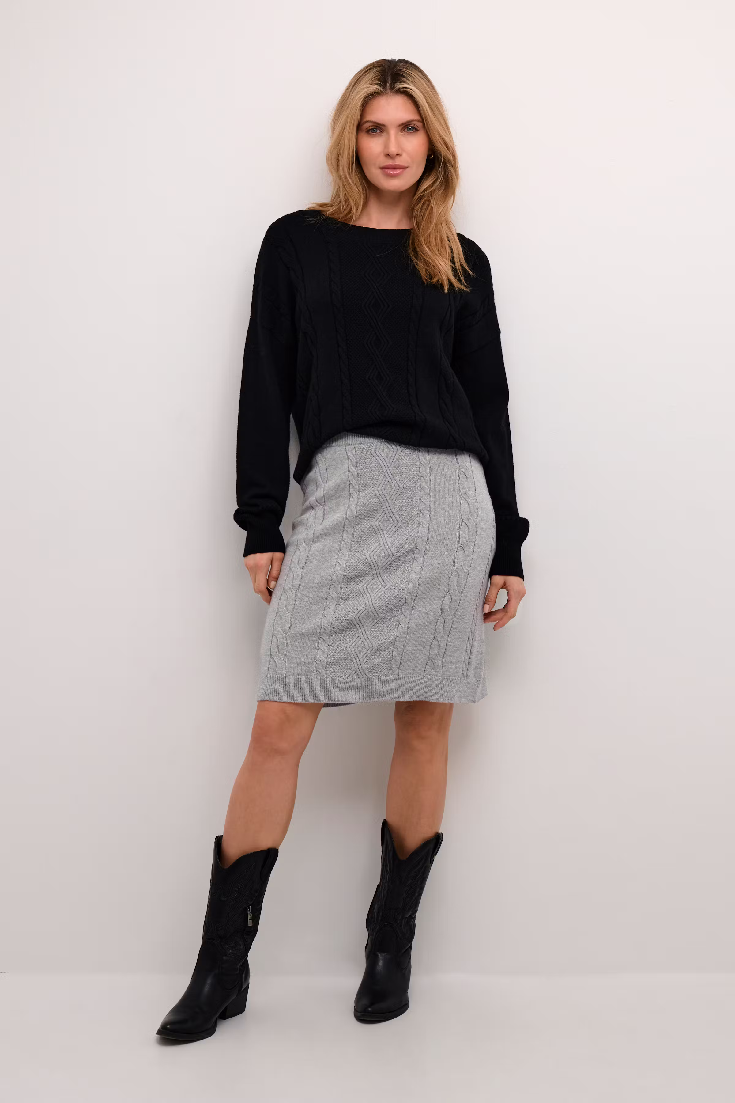 CRDela Kjol LOOKBOOK FRONT 10613053-100391