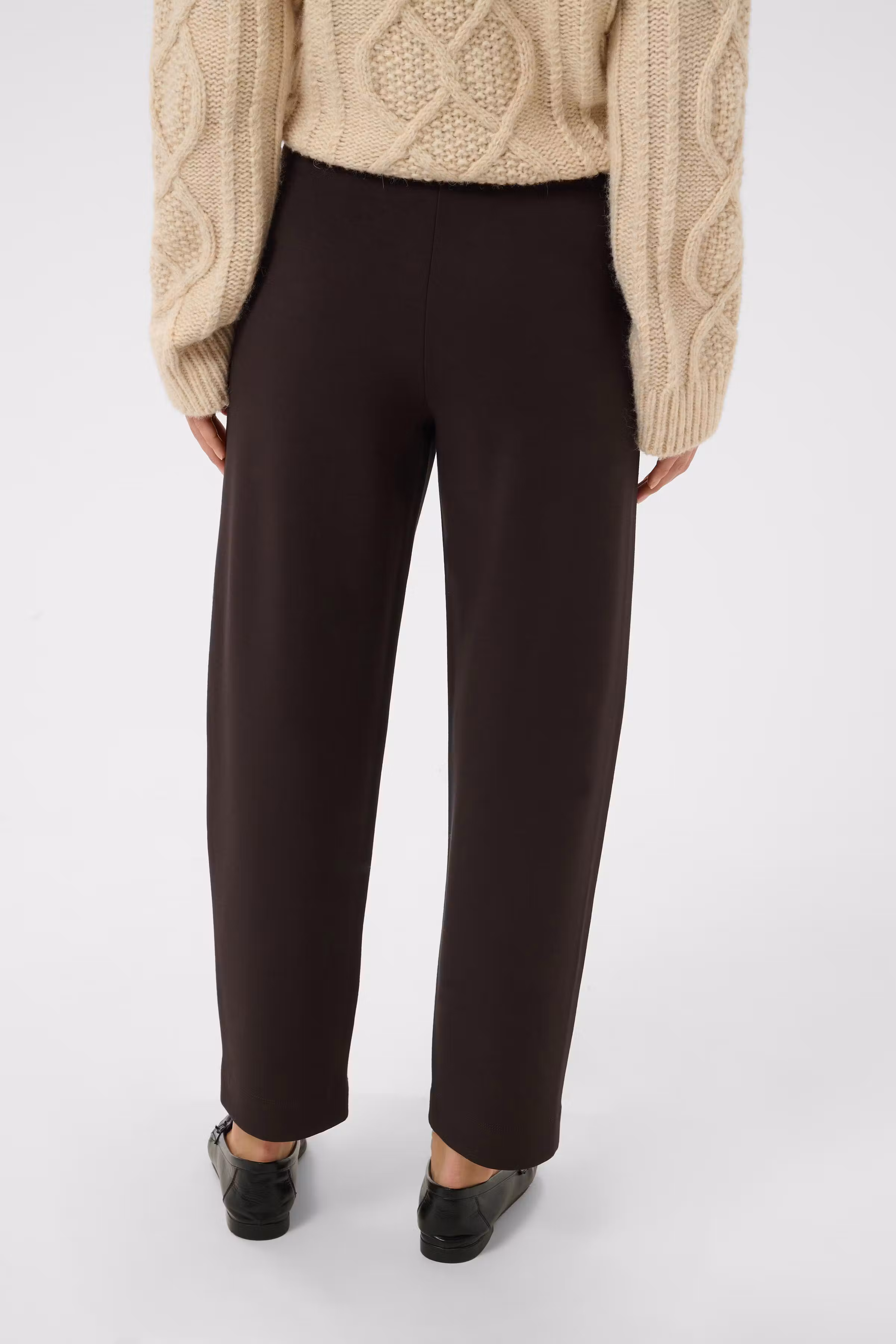 ZenaPW Hose LOOKBOOK BACK 30310294-191106
