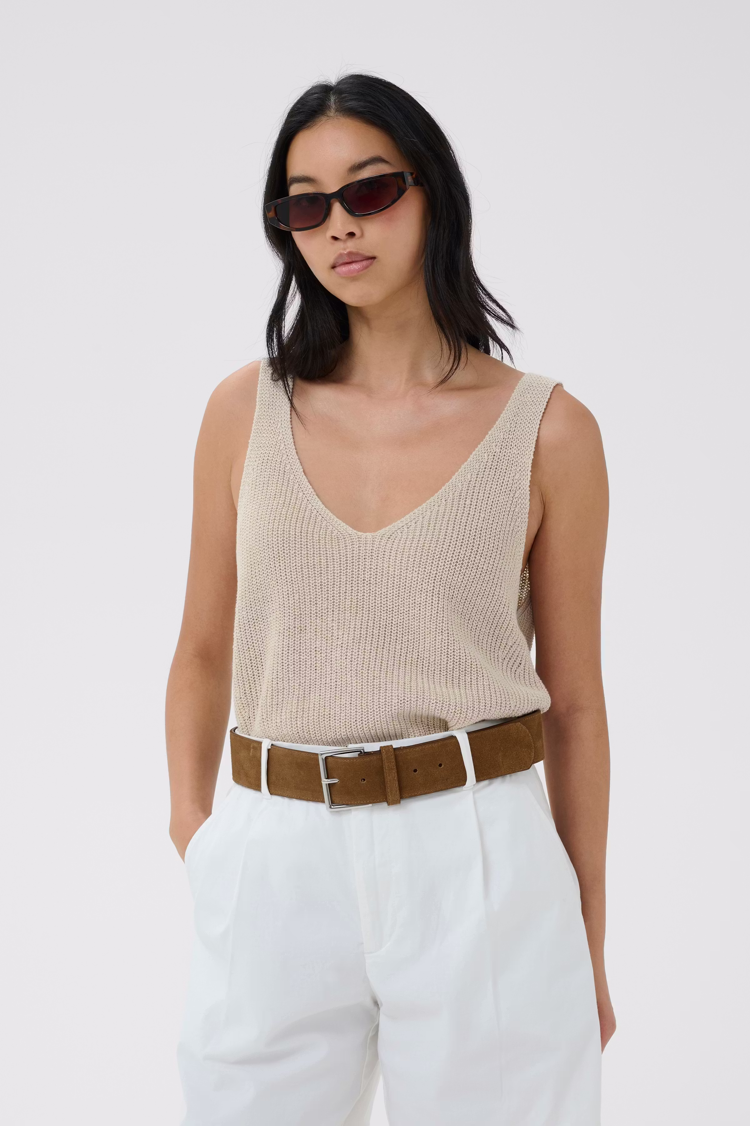 BelviaPW Belt LOOKBOOK FRONT 30310623-171327