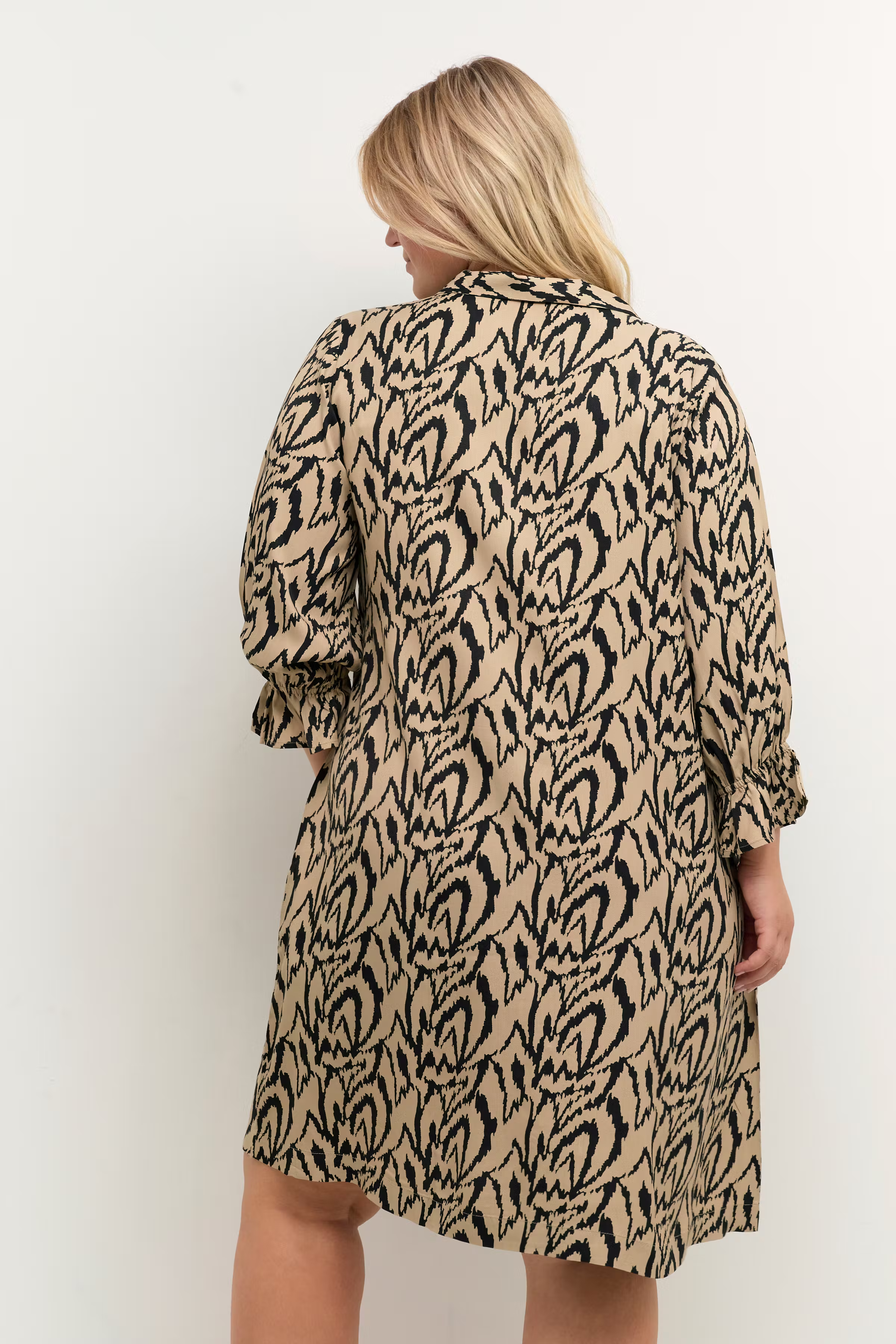 KCcecilie Klänning LOOKBOOK BACK 10581515-104228