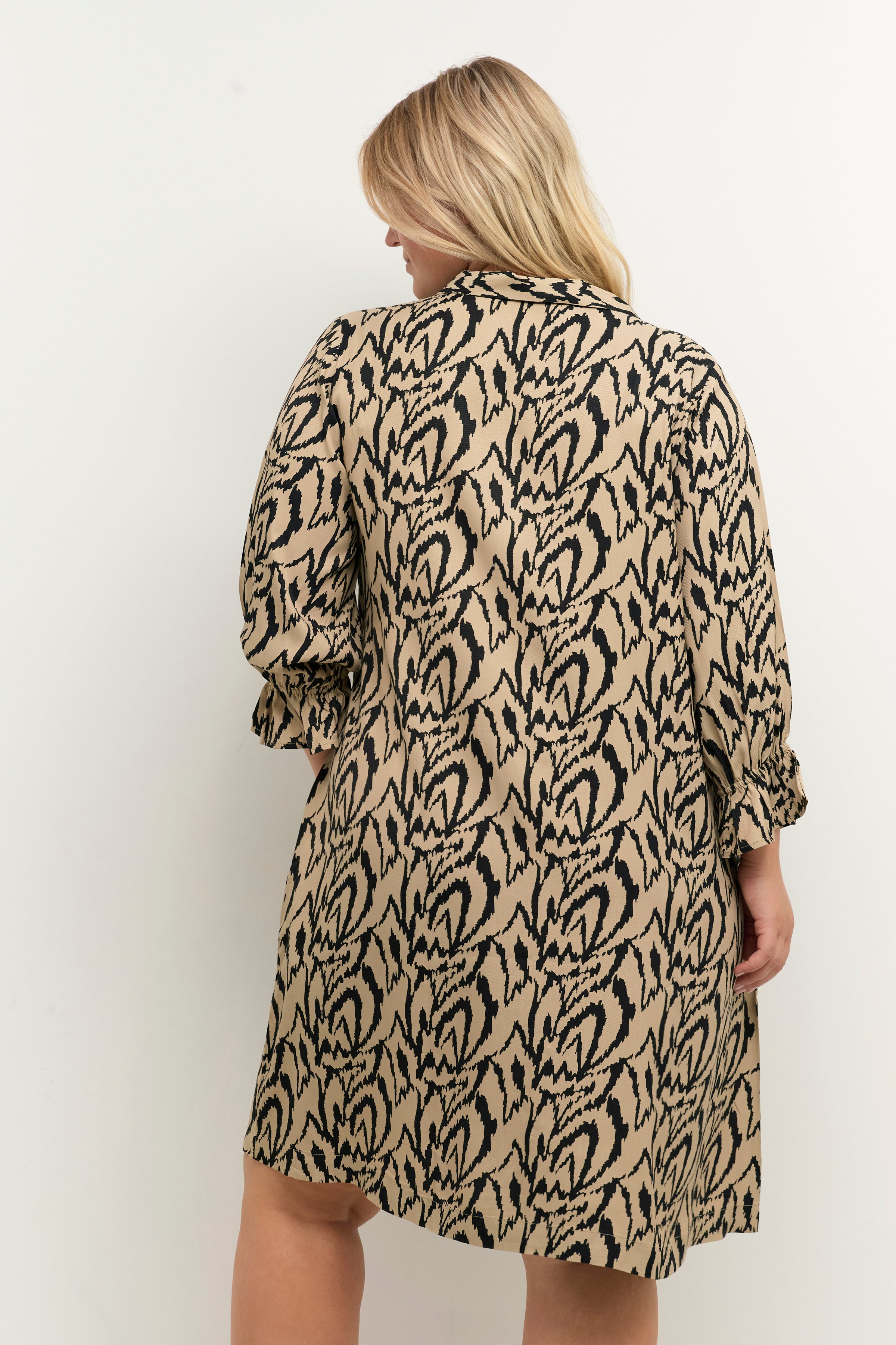 KCcecilie Dress LOOKBOOK BACK 10581515-104228