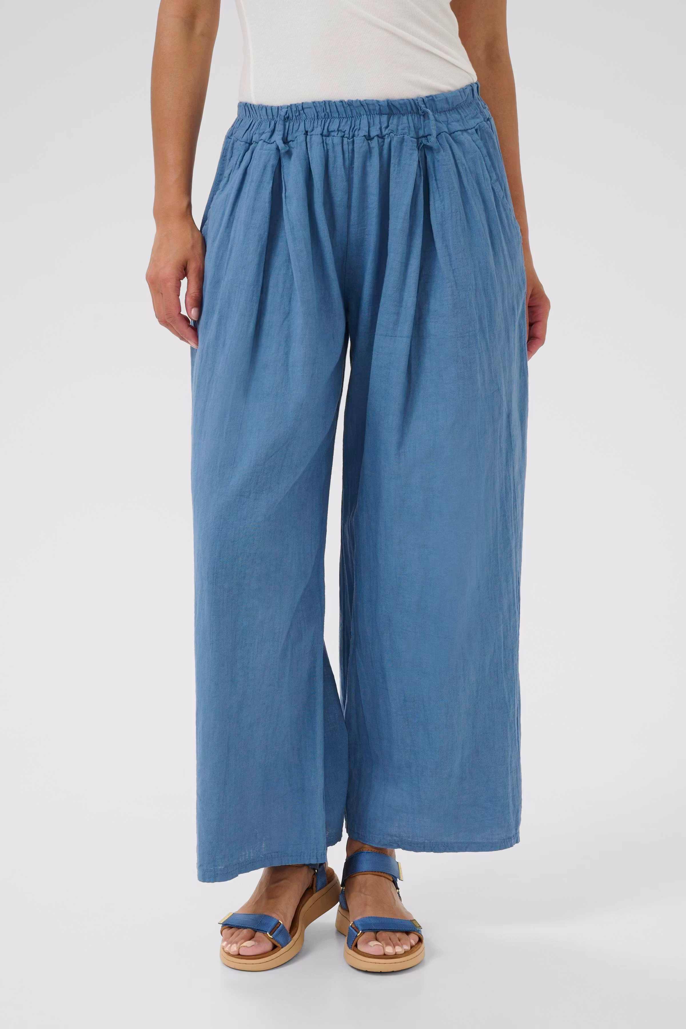 BPkida Trousers LOOKBOOK FRONT 40103543-400759
