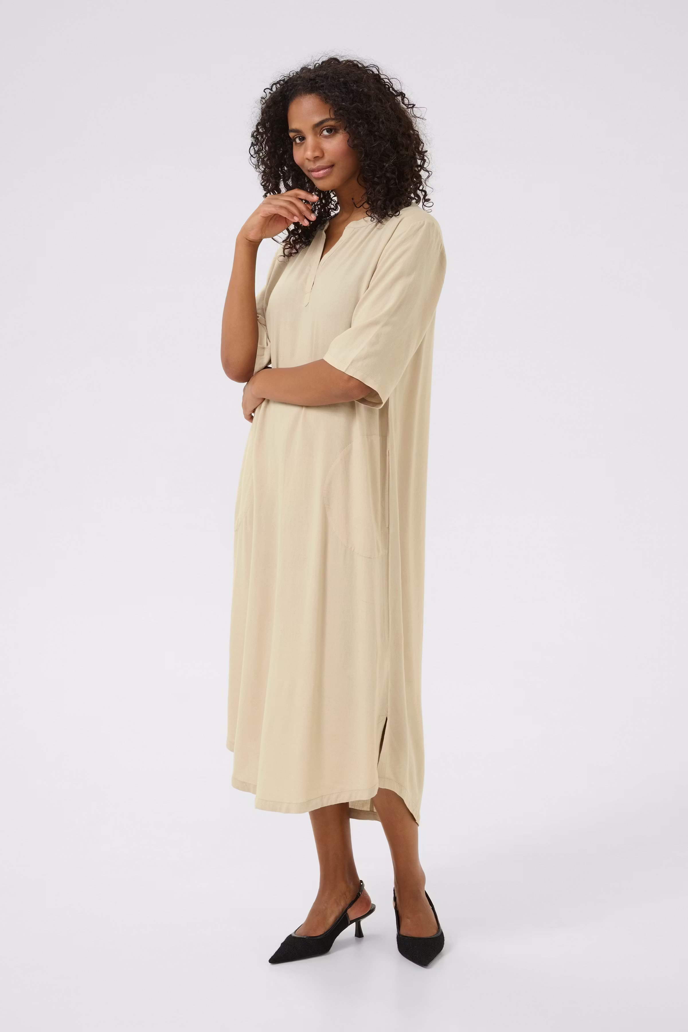 KAmilia Linen dress LOOKBOOK FRONT 10508312-151305