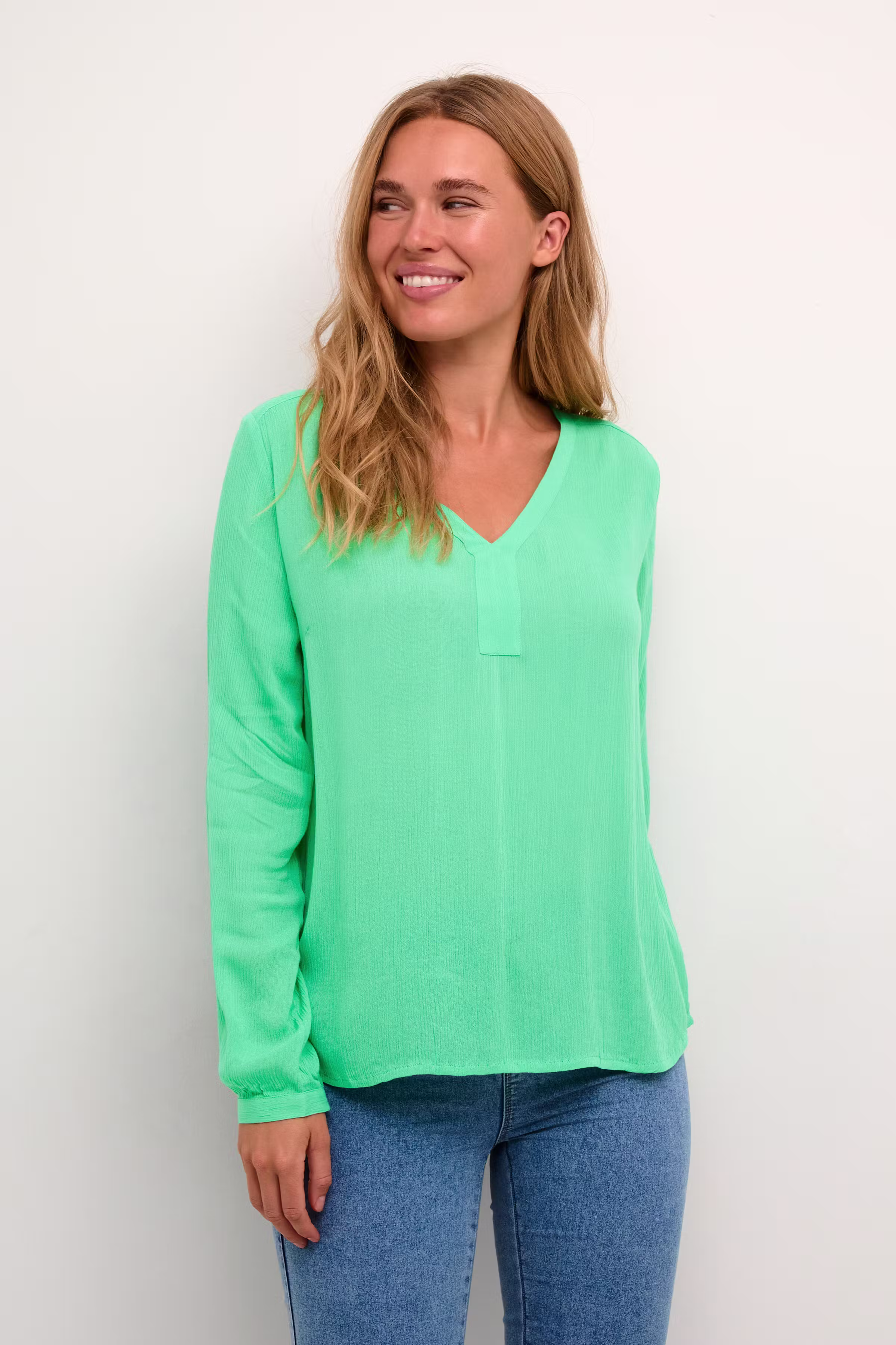 KAamber Blus LOOKBOOK FRONT 501032-165825