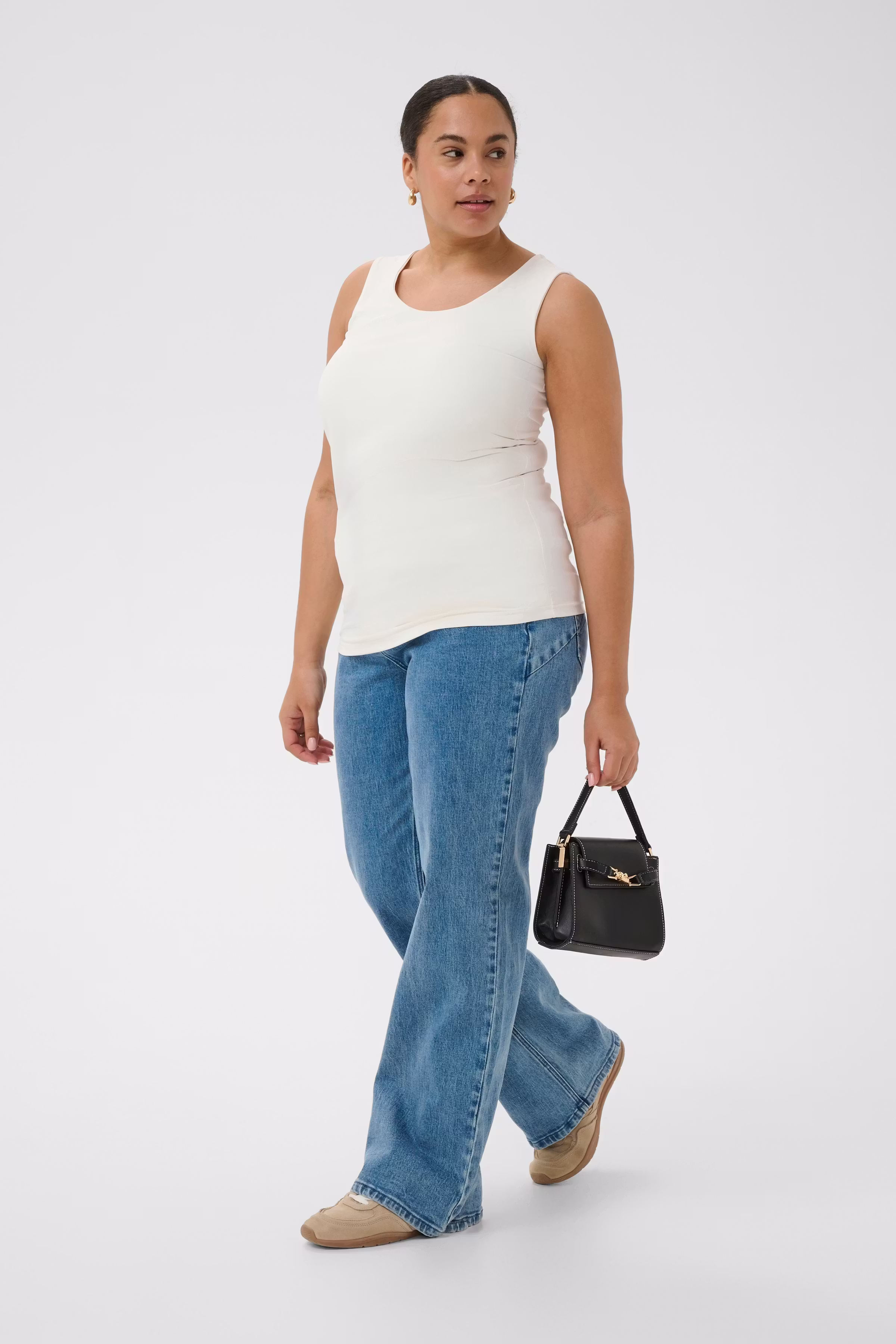 KCerina Top LOOKBOOK FRONT 10583707-110602