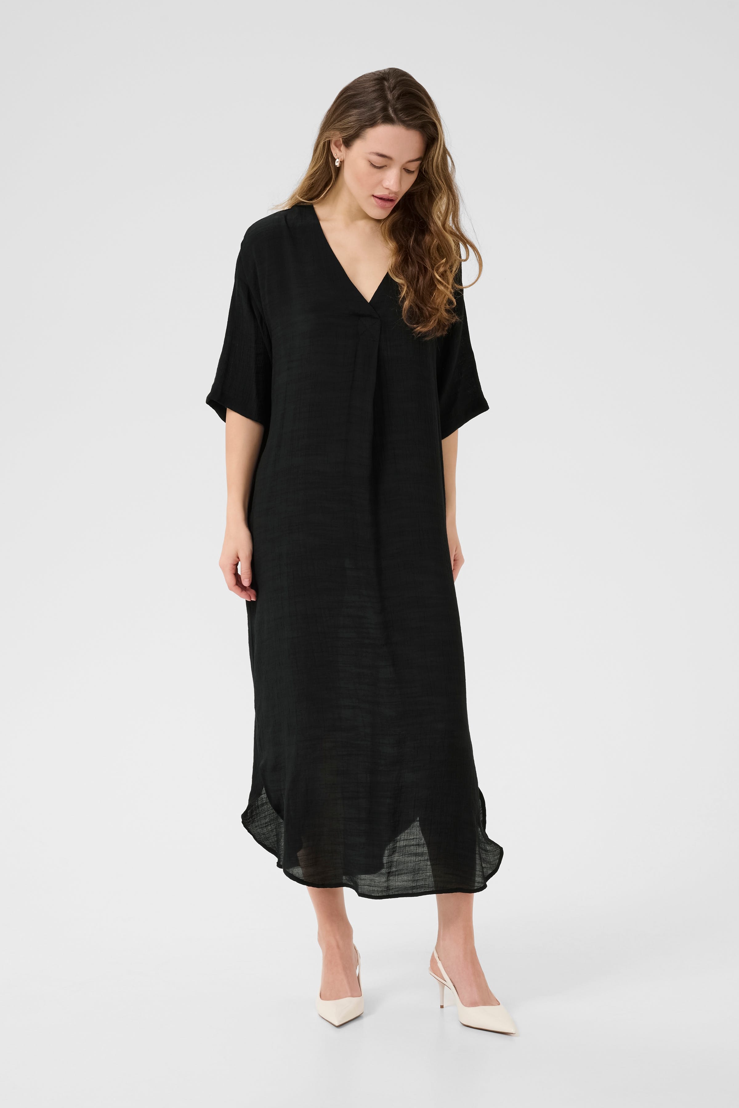 KAanja Kleid LOOKBOOK FRONT 10510073-100121