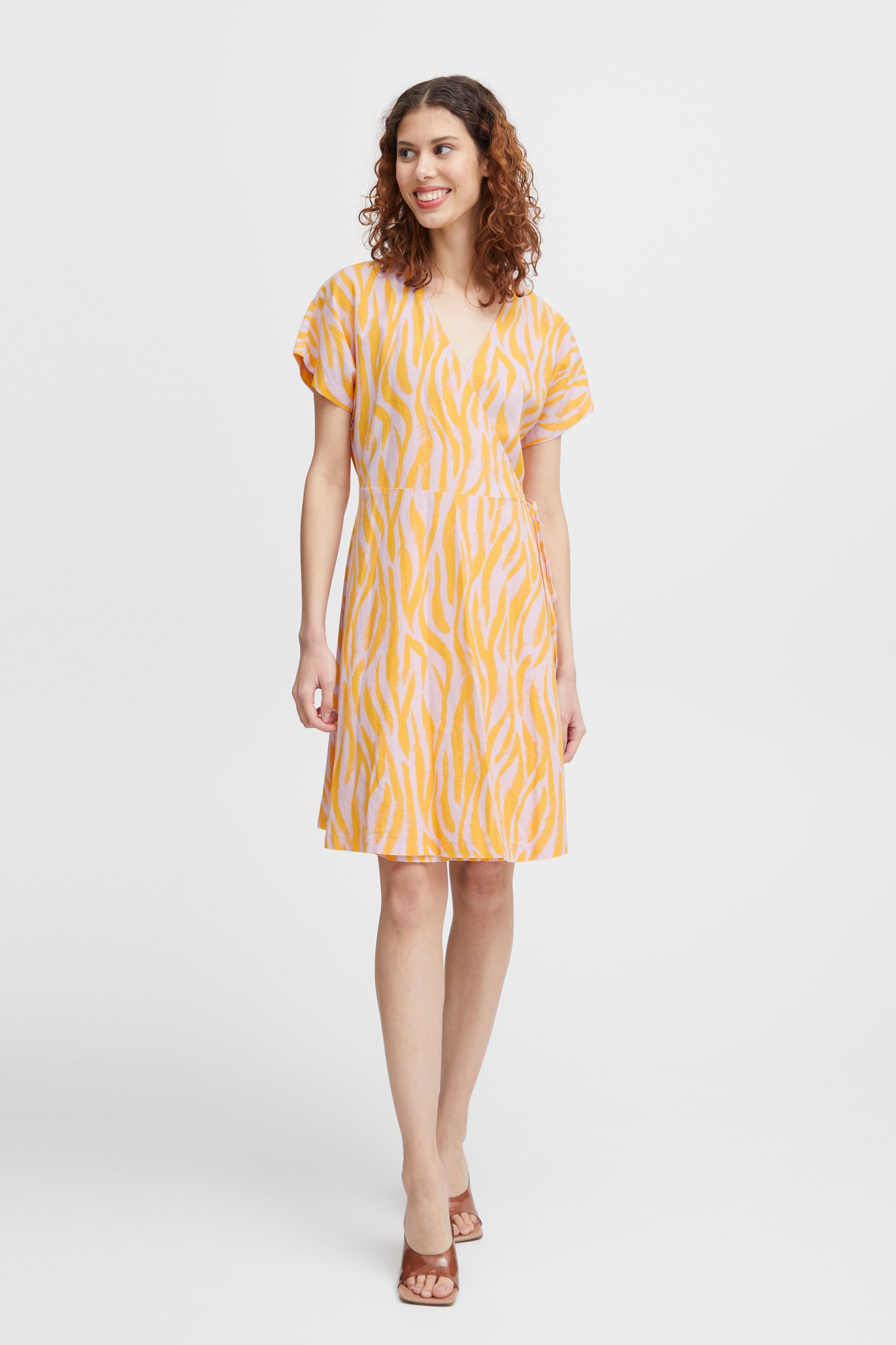 BYFALAKKA Kleid LOOKBOOK FRONT 20814558-202915