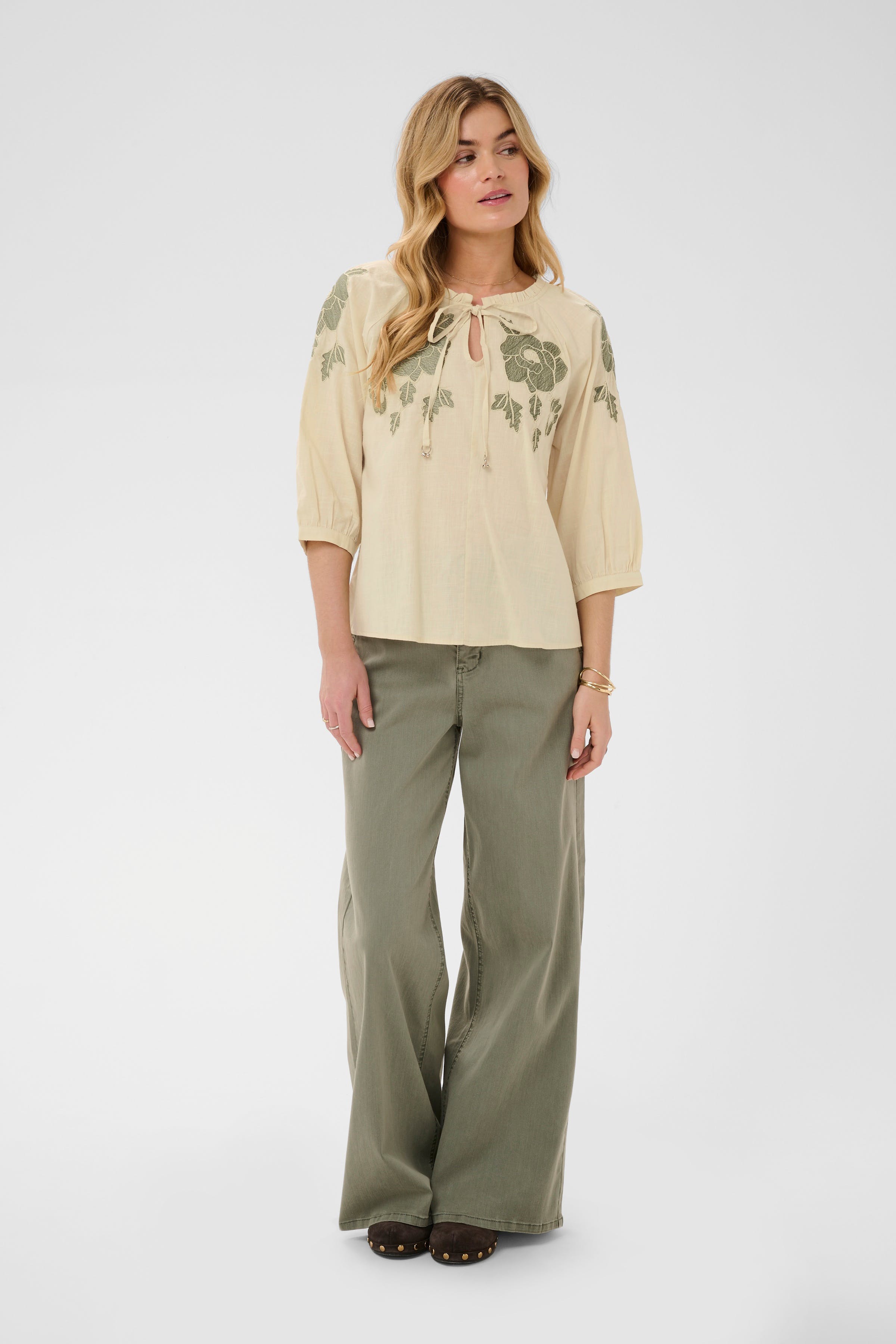 CRZosa Blus LOOKBOOK FRONT 10615136-131008