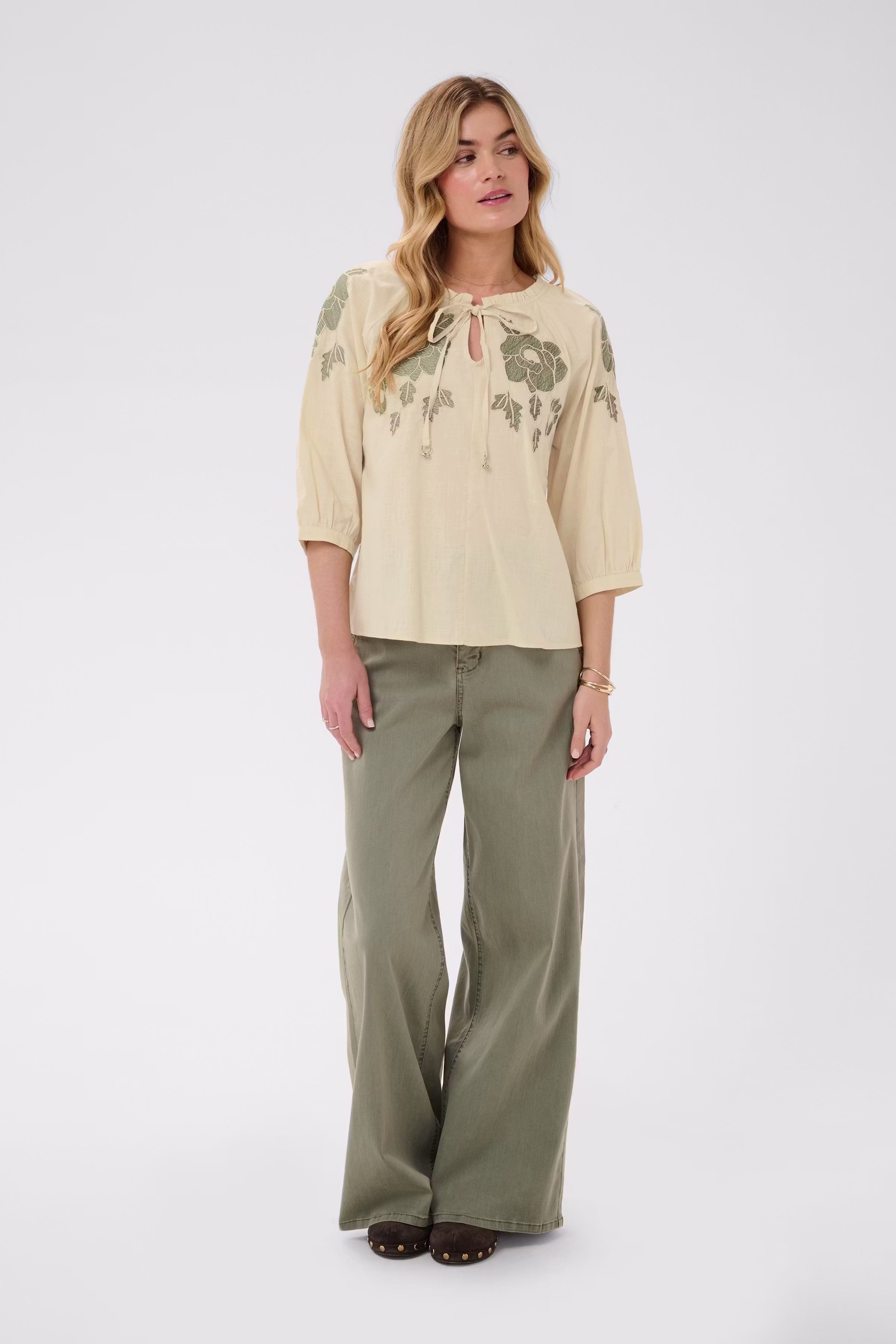CRZosa Blouse LOOKBOOK FRONT 10615136-131008