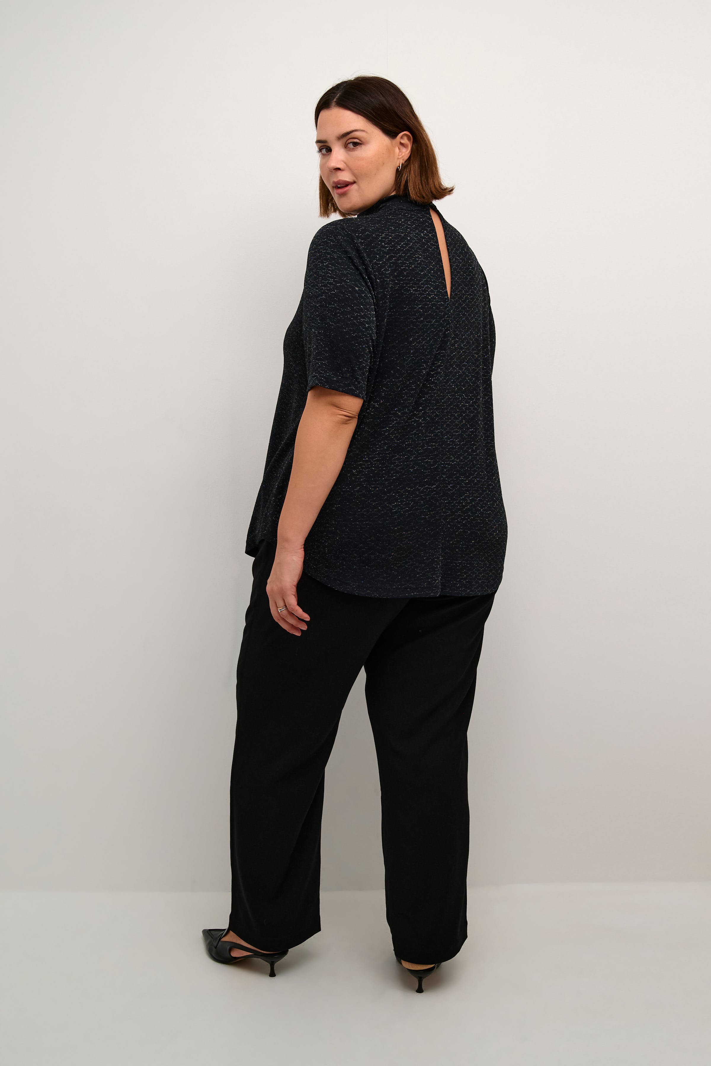 KCellia T-shirt LOOKBOOK BACK 10582703-106669