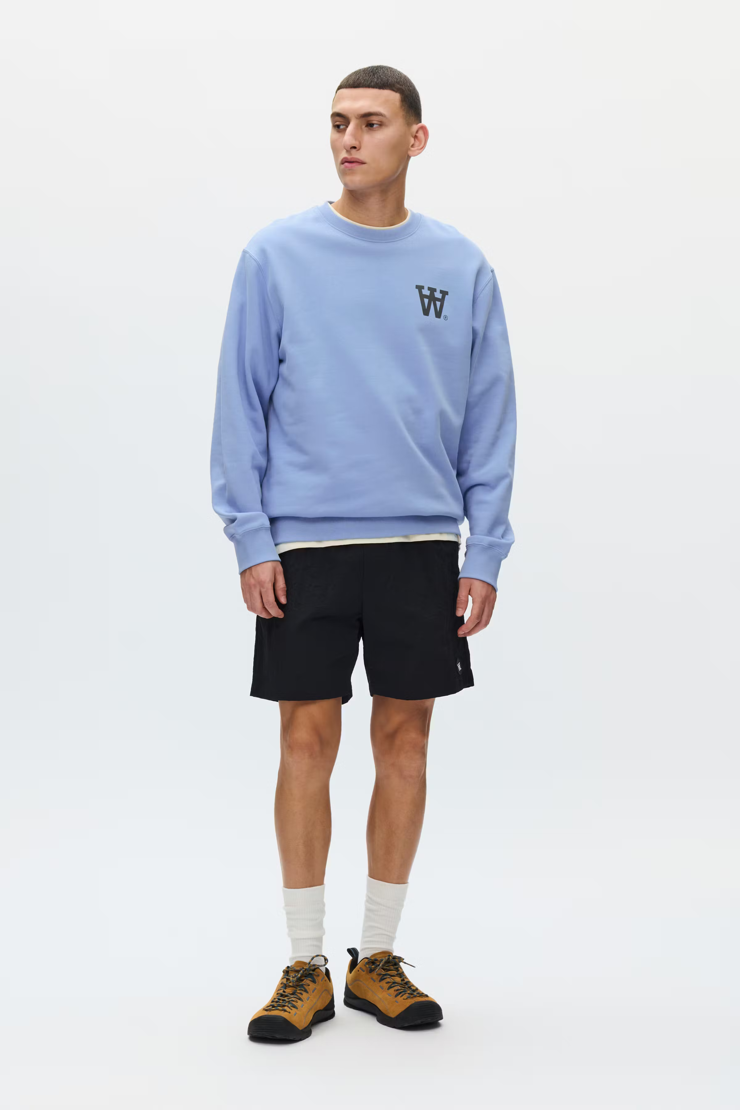 WWNoel Sweatshirt LOOKBOOK FRONT 30250163-164029