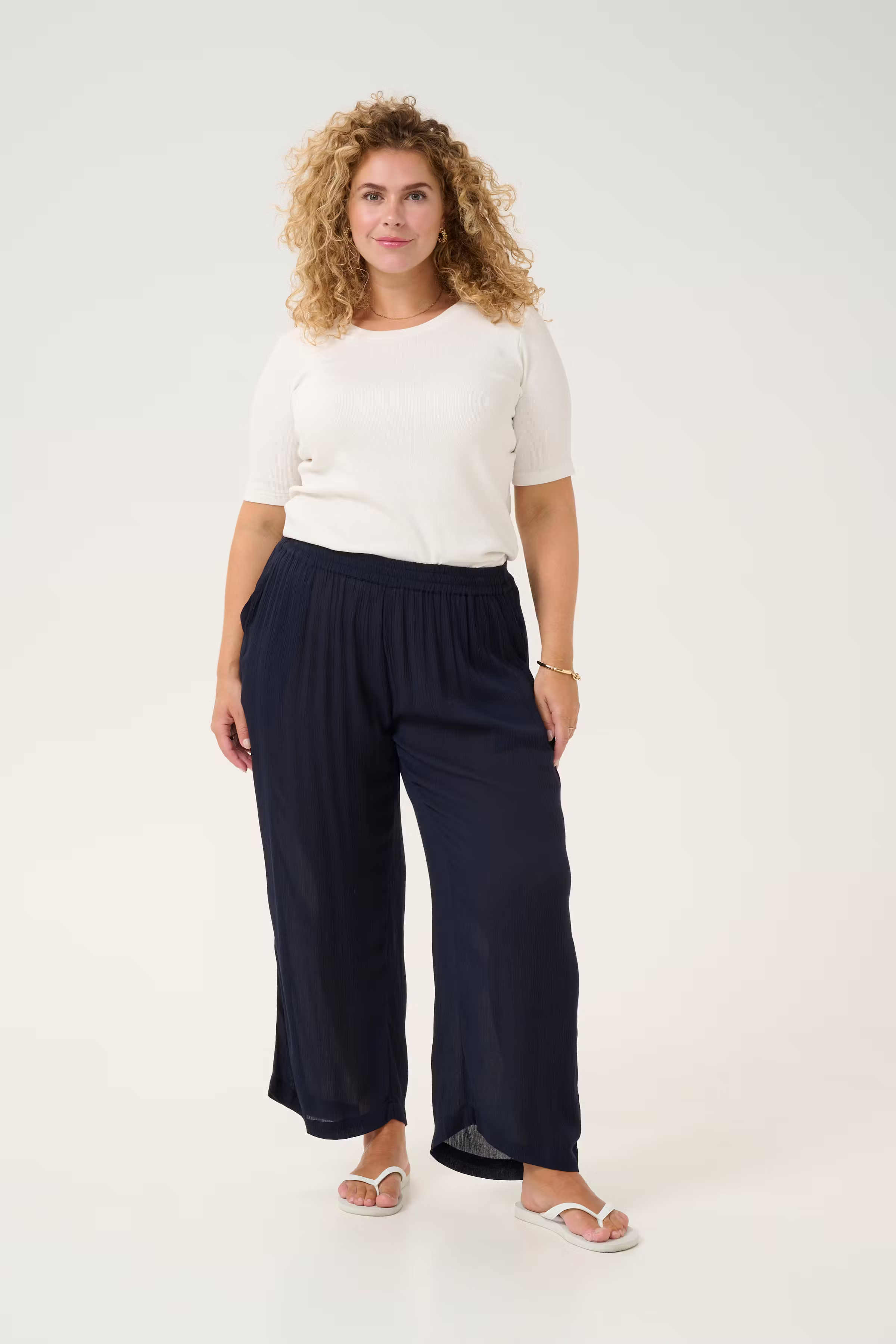 KCdacina Trousers LOOKBOOK FRONT 10580846-194020