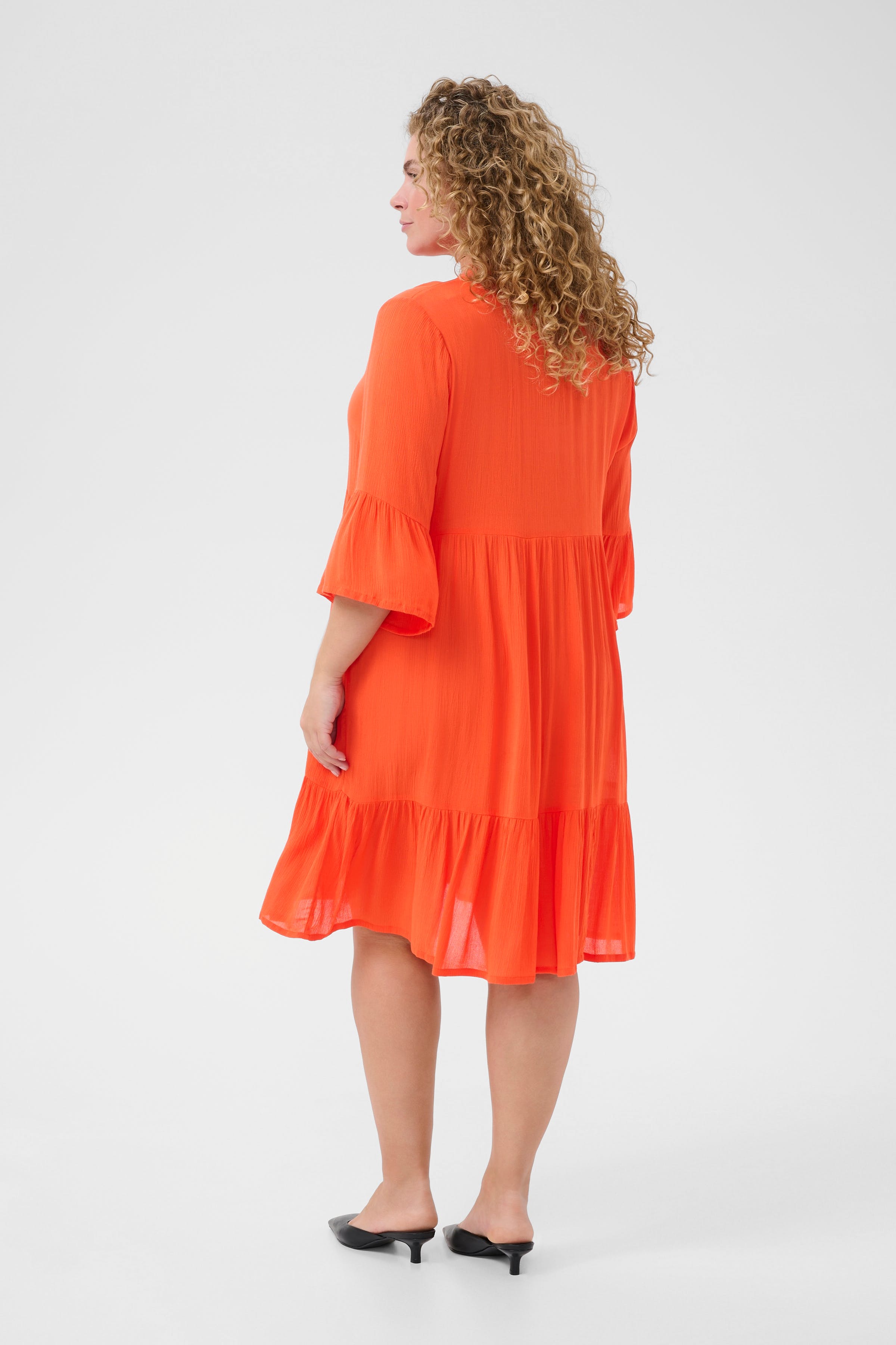 KCmariana Kleid LOOKBOOK BACK 10580968-171558