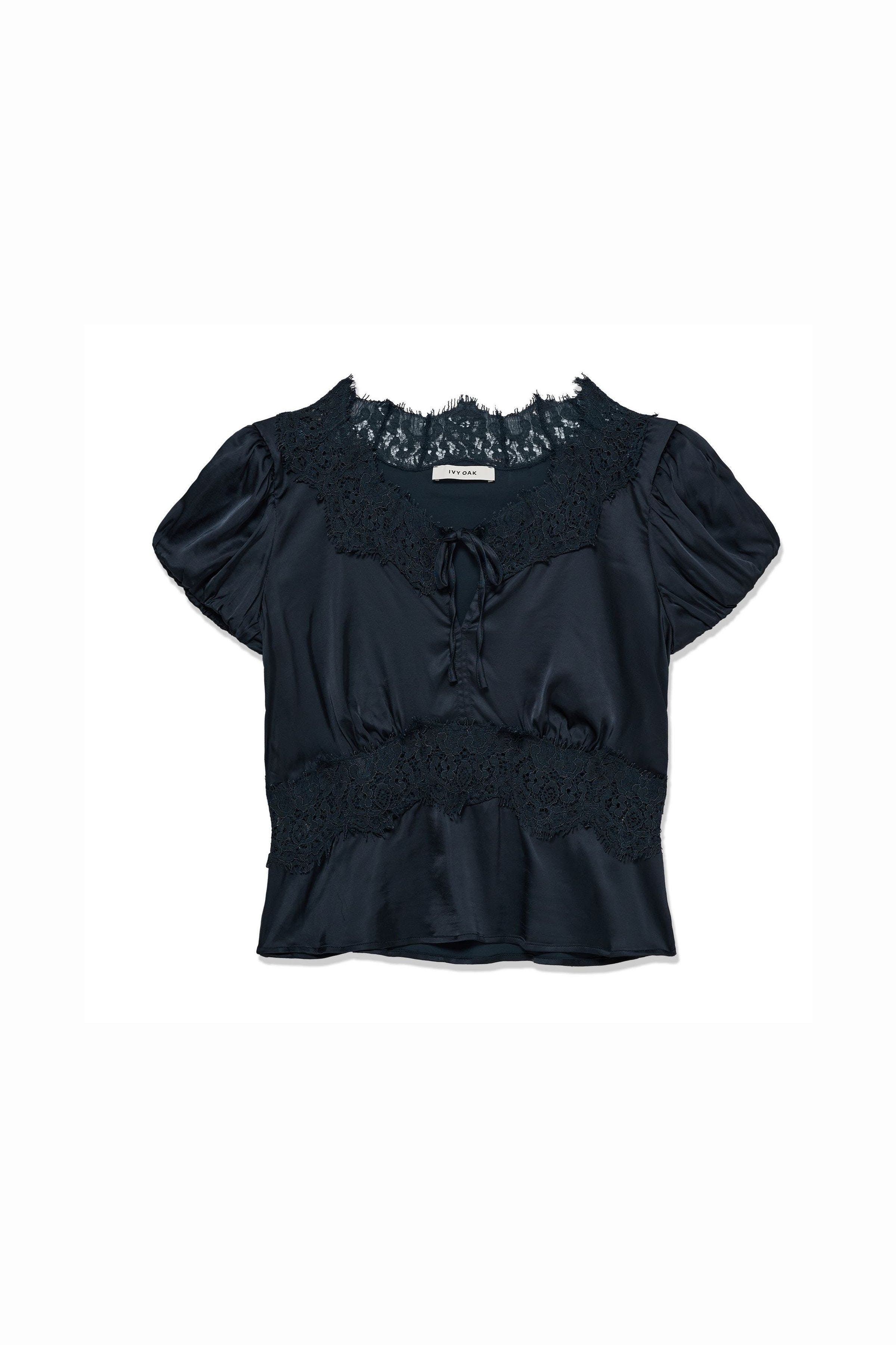IOEfia Top PACK FRONT 30600069-BL862