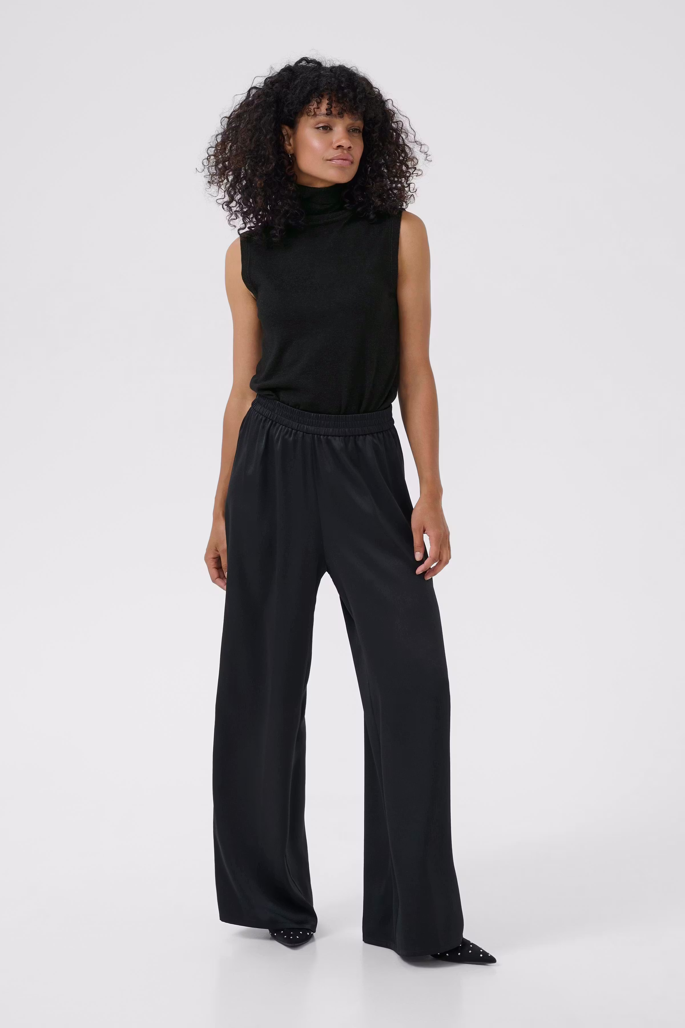 KAregina Pullover LOOKBOOK FRONT 10510978-100121