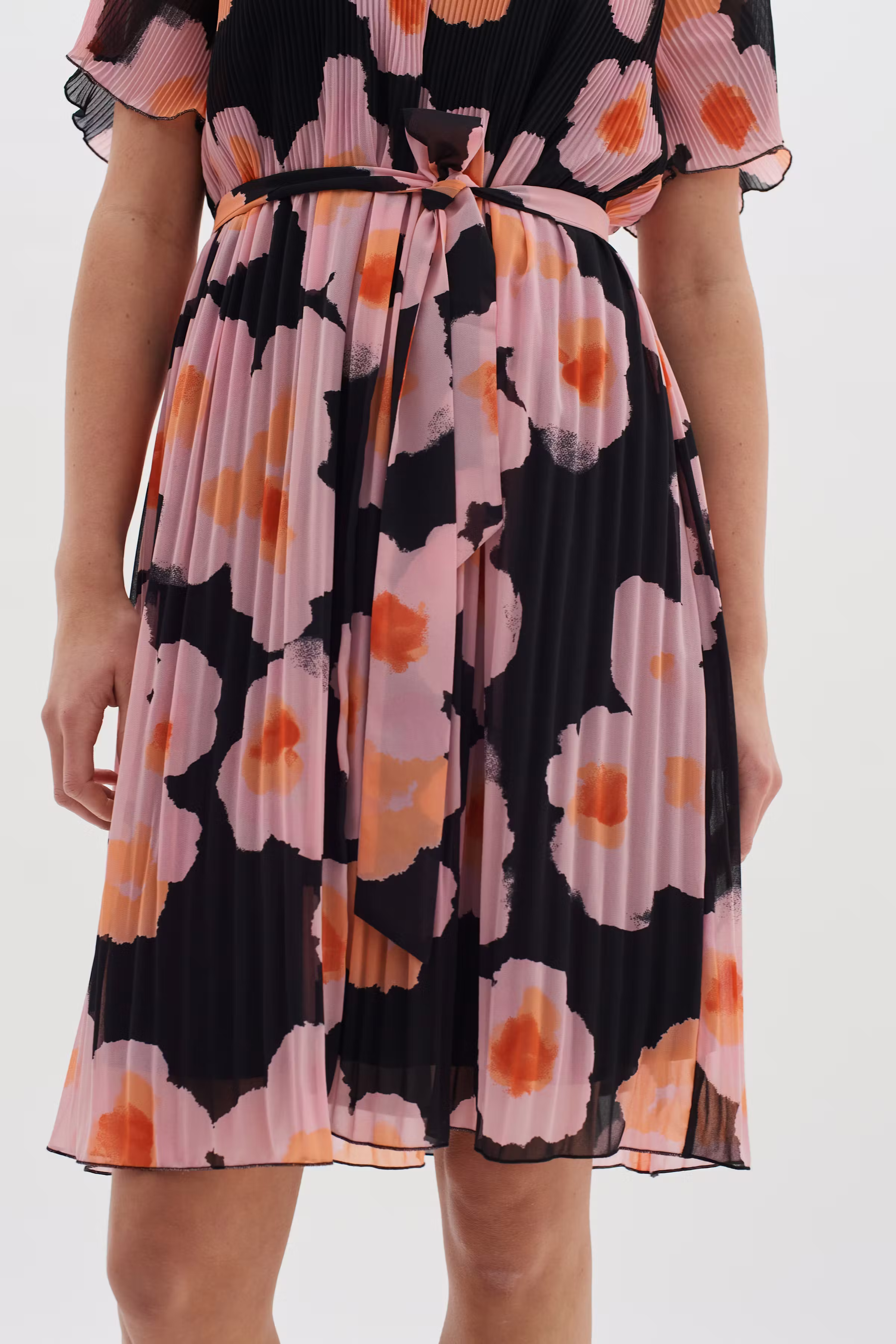 HendraIW Kleid LOOKBOOK DETAIL 30109942-301892