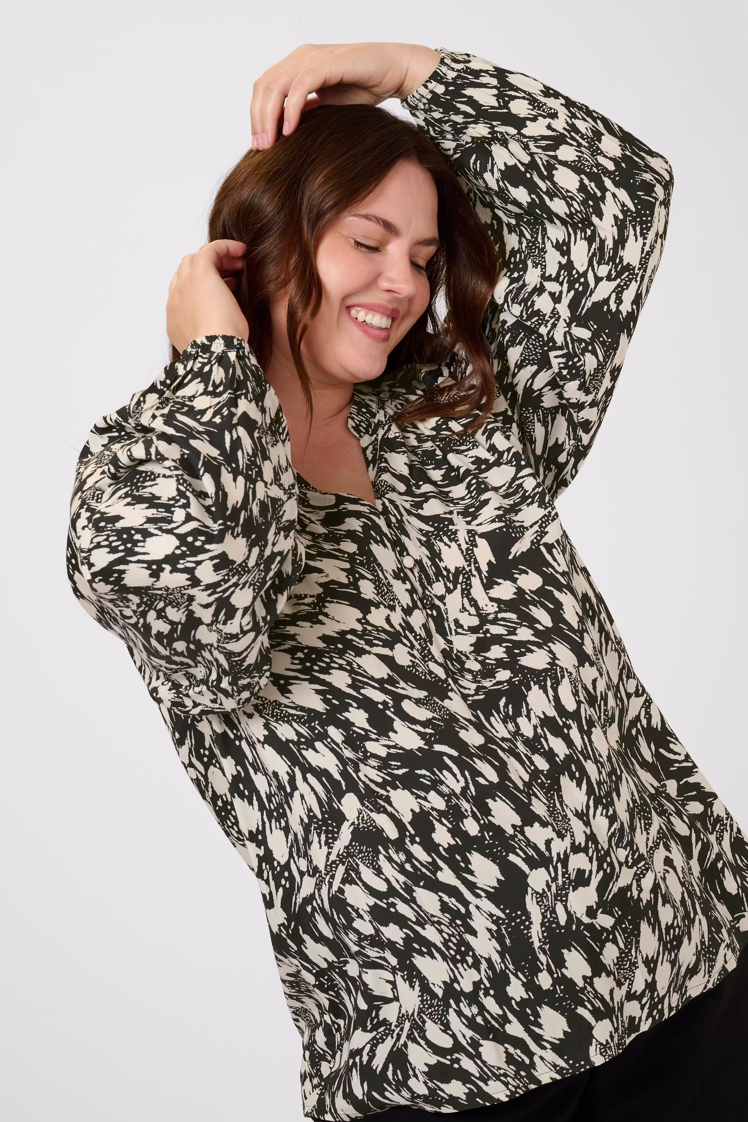 KCjamia Bluse LOOKBOOK DETAIL 10583775-108499