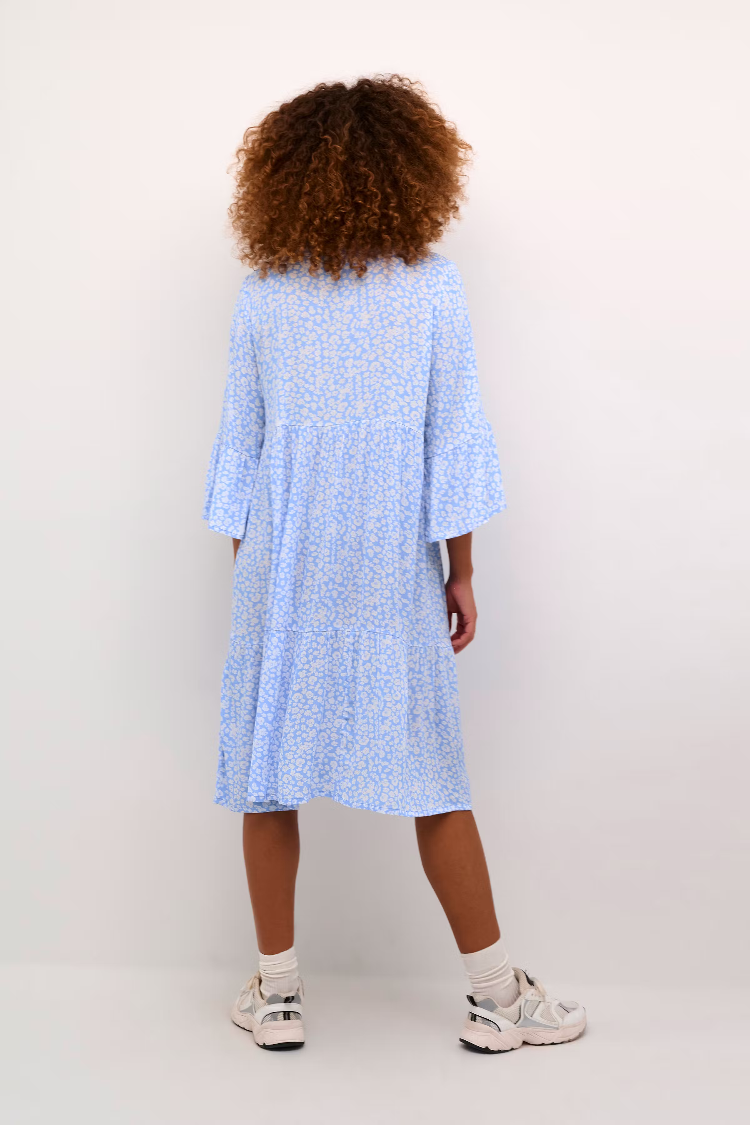 KAhera Kjole LOOKBOOK BACK 10552258-106232