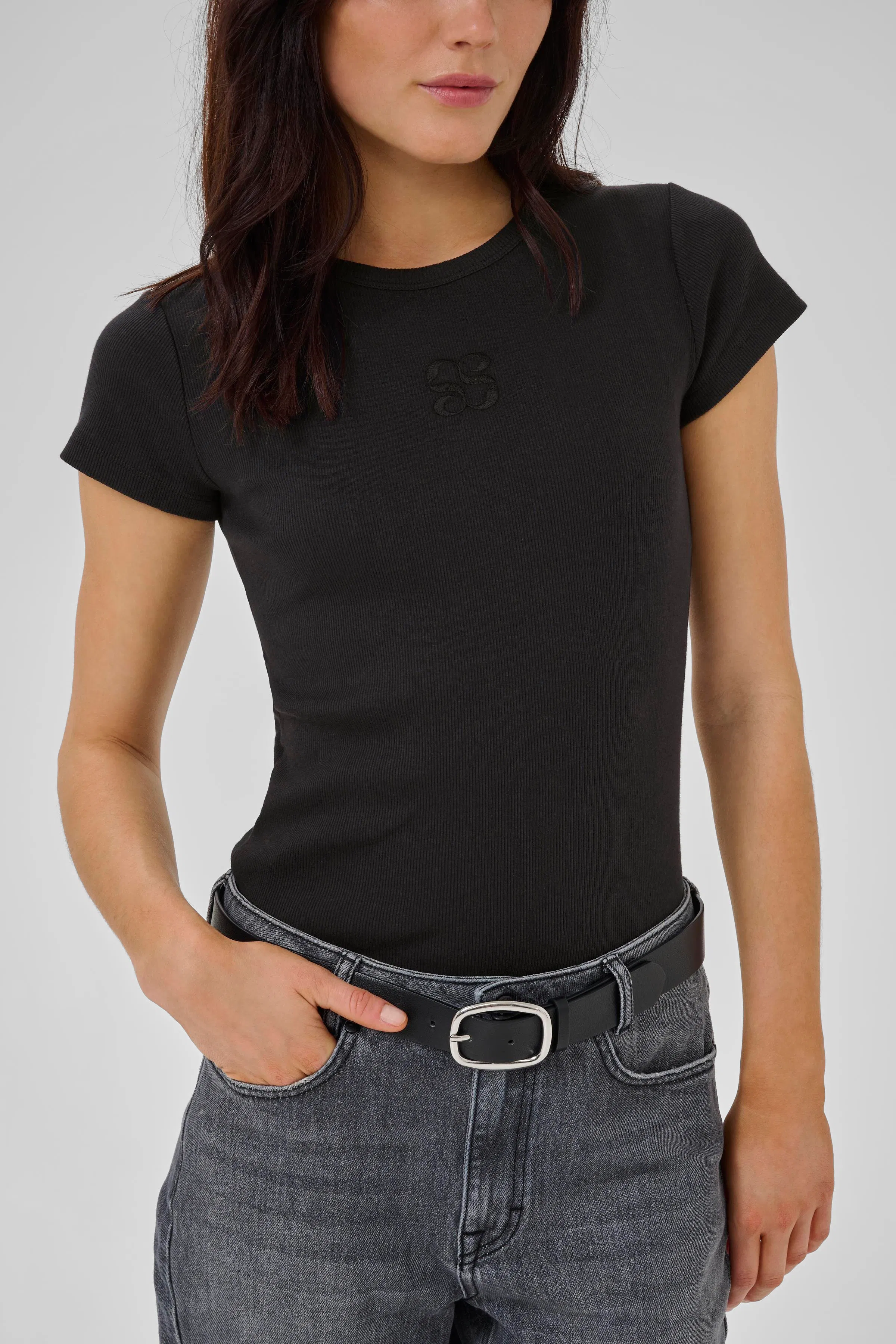 09 THE MANDY TEE LOOKBOOK DETAIL 10704859-100031